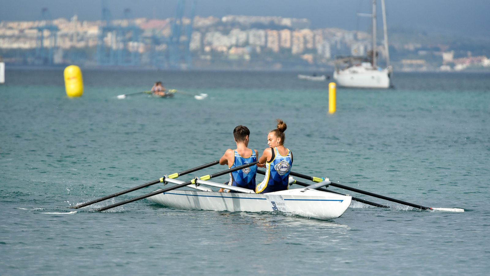 Las fotos del Andaluz de remo beach-sprint en La Línea