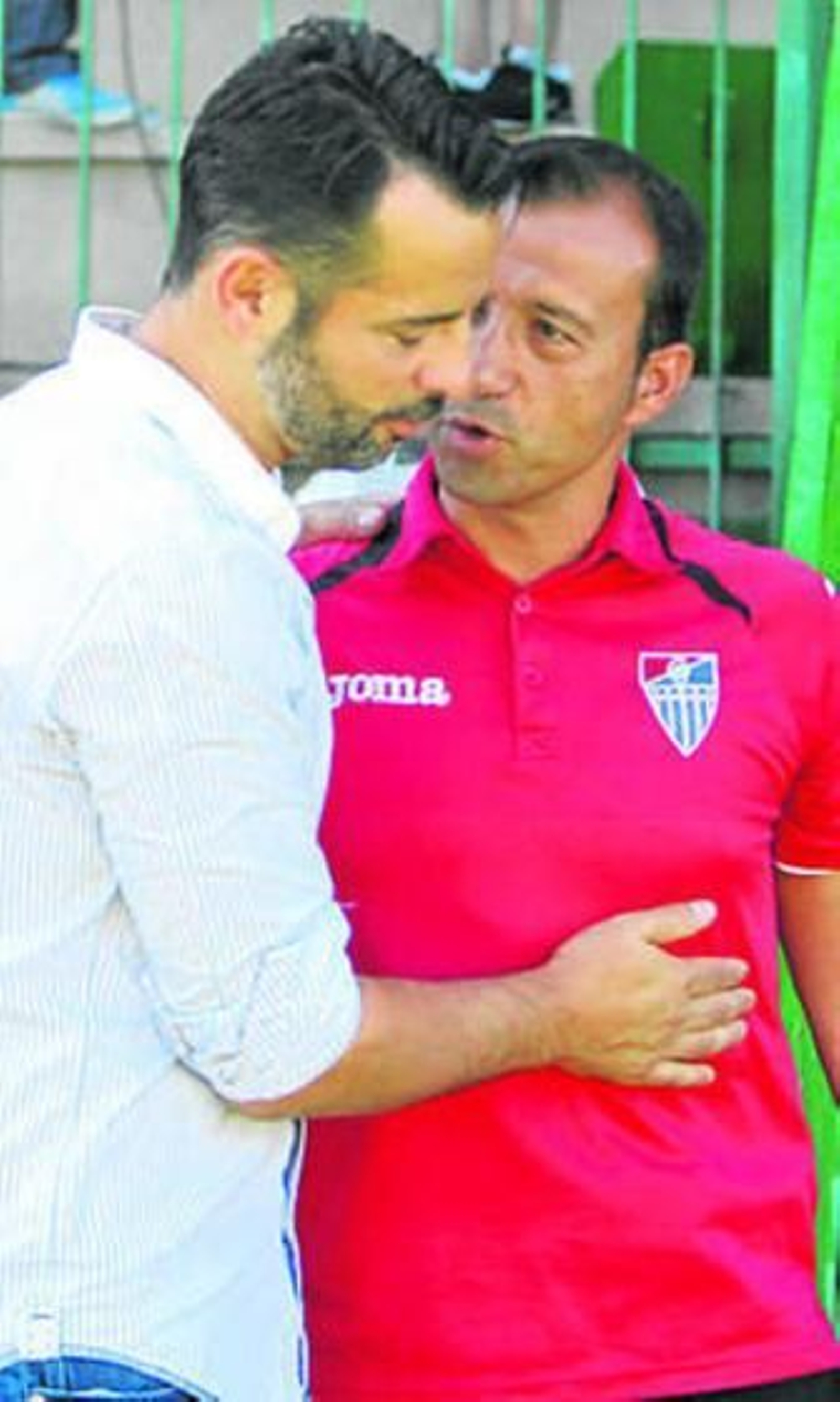 Sedano habla con Mere.