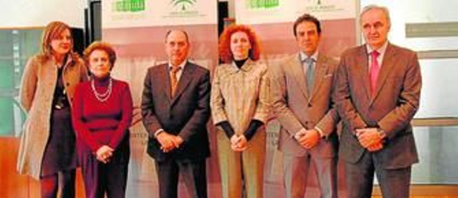 Fotografía de familia de la gala de entrega de los Premios Alas en su edición de 2009.