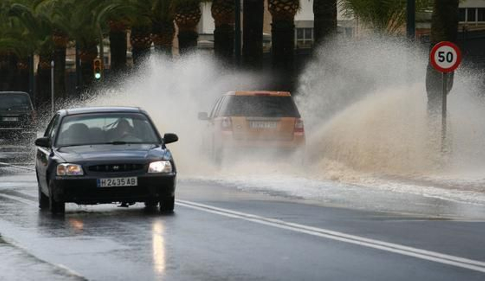La crecida de los ríos provoca numerosas inundaciones en Huelva. / Reportaje fotográfico de Correa y Espinosa.