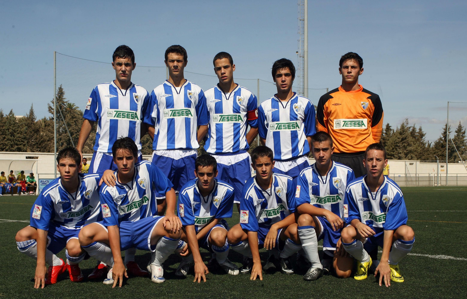 Las fotos de Jesús Mosquera, protagonista de 'Toy Boy', con la camiseta del Málaga CF