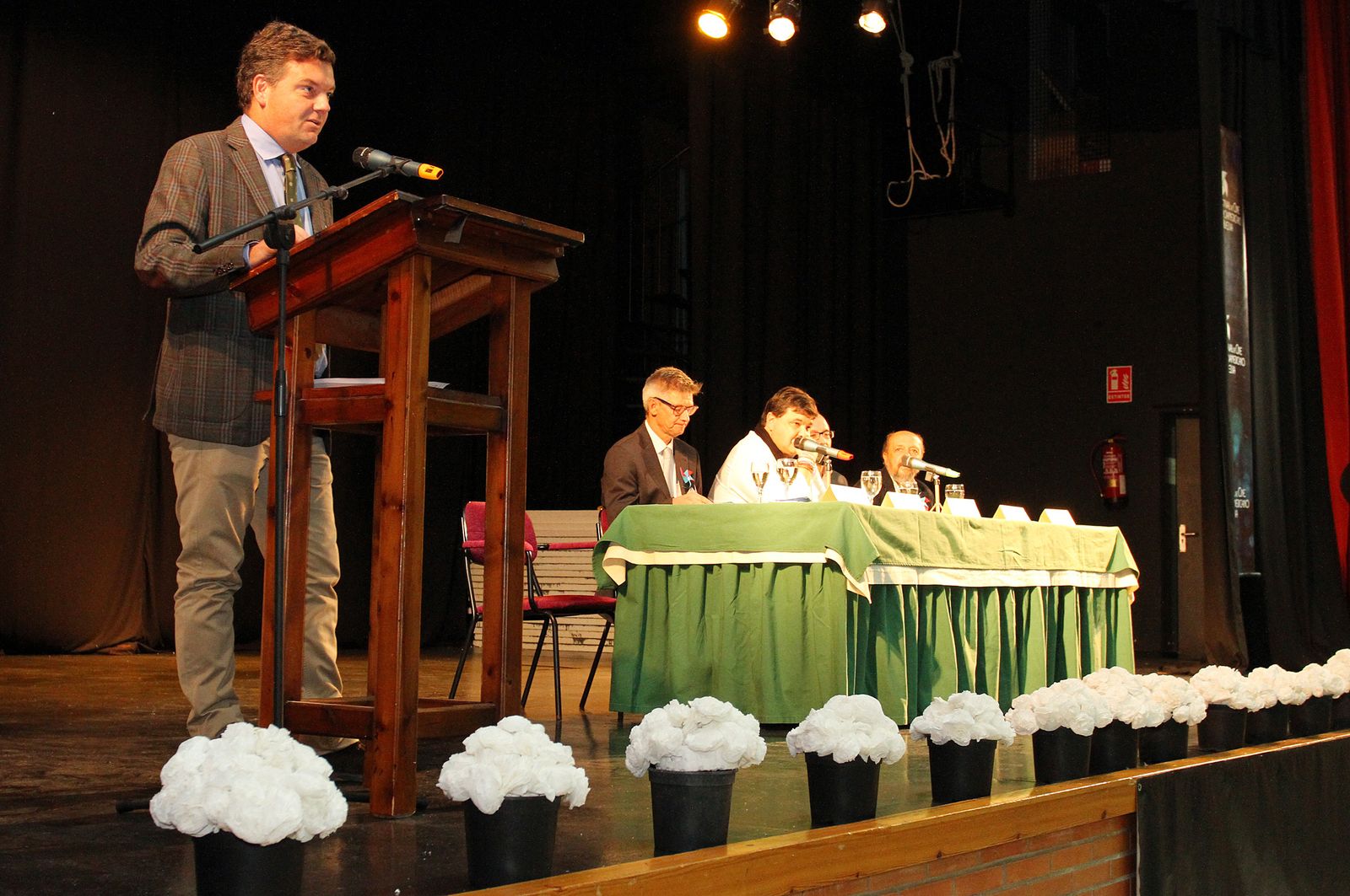 Imágenes de la entrega a Francisco Regueira del Premio Cine y Valores de Huelva Información