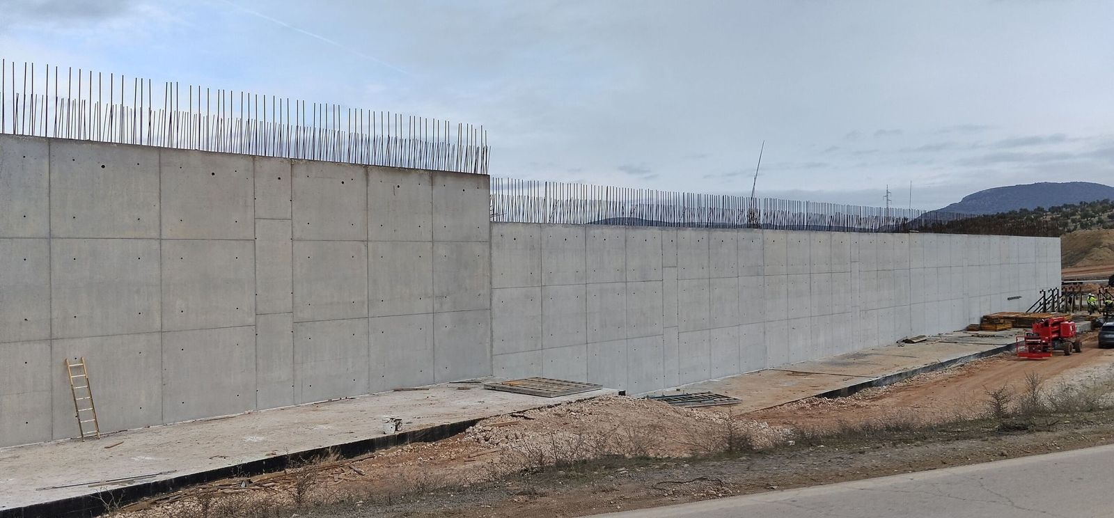Obras en la Variante de Loja en el tramo de Riofrío