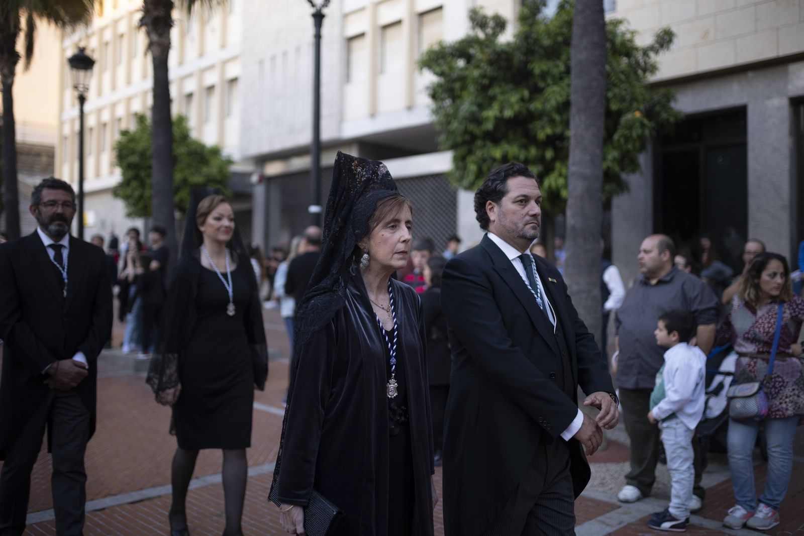 La Hermandad del Santo Entierro de la Semana Santa de Huelva 2023, en imágenes