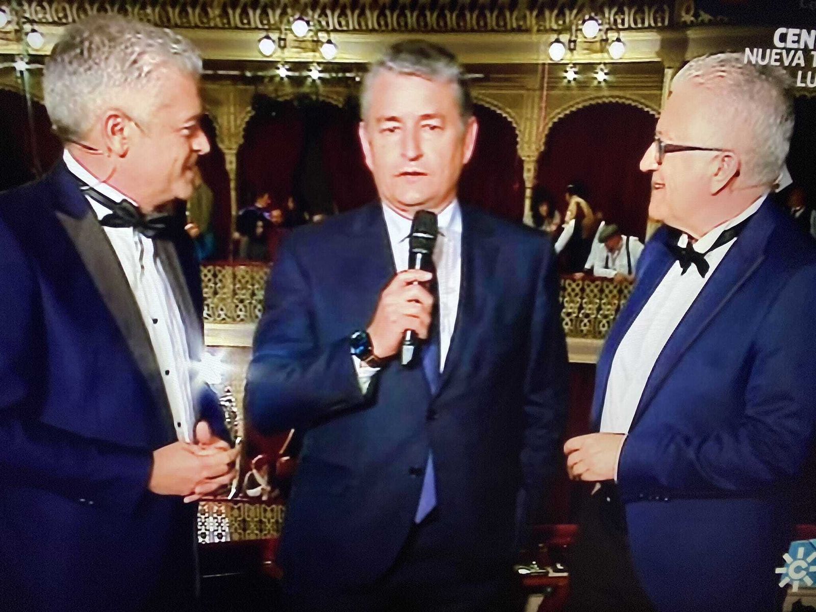 Haciéndole la pelota al jefe