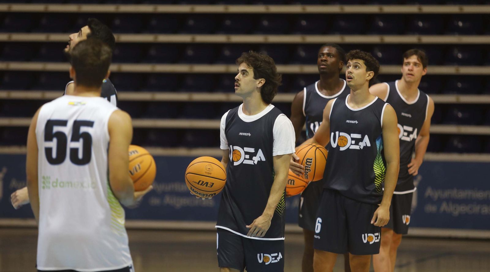 Las fotos del entrenamiento de Udea previo a su debut en Segunda FEB