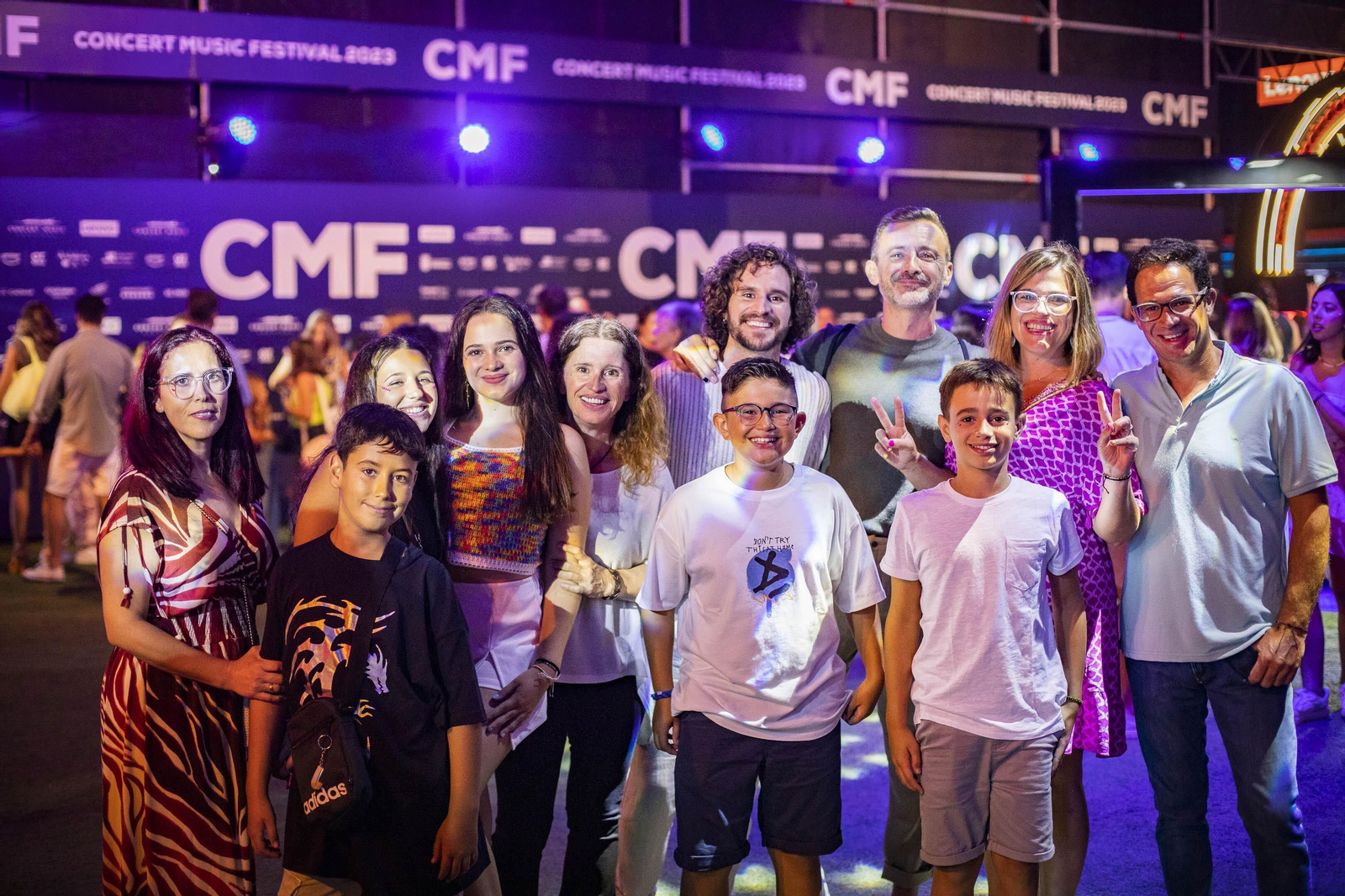 Búscate en las imágenes del concierto de Lola Índigo en Concert Music Festival de Chiclana