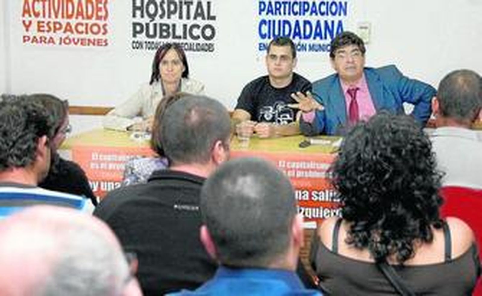 El coordinador andaluz de Izquierda Unida, Diego Valderas, durante la asamblea de Roquetas.