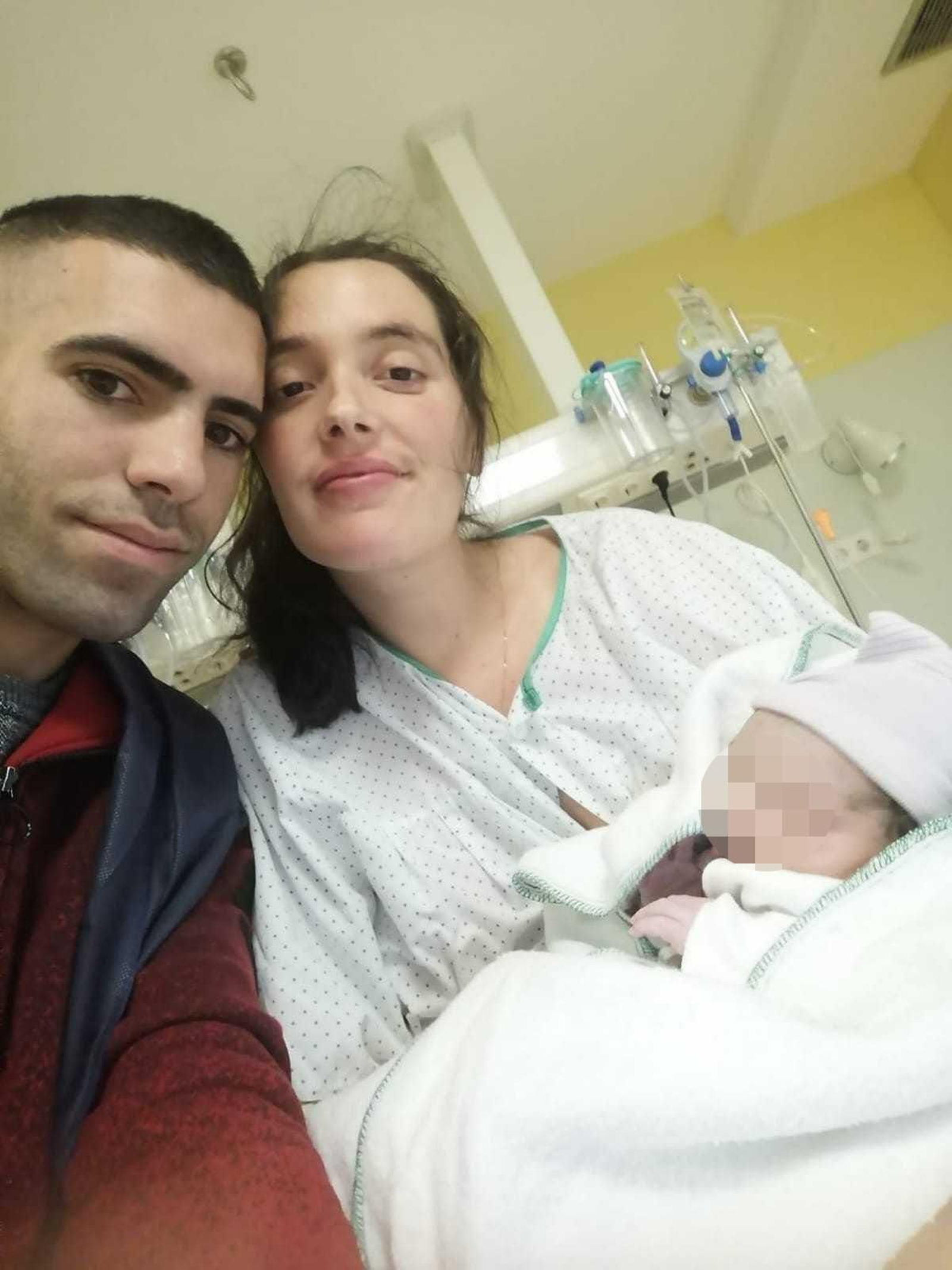 Noelia Palma Bravo, con su novio, Óscar, y su bebé, también fallecido. Noelia Palma Bravo, con su novio, Óscar, y su bebé, también fallecido.