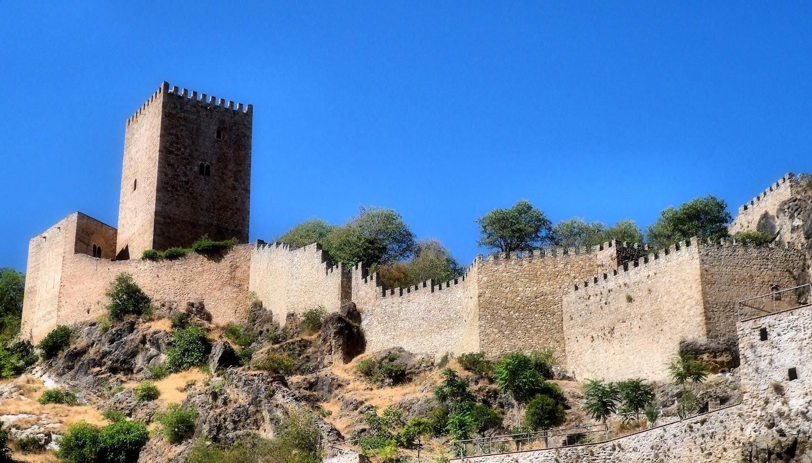 En imágenes: descubre esta ruta de miradores en el pueblo de montaña más famoso de Jaén En imágenes: descubre esta ruta de miradores en el pueblo de montaña más famoso de Jaén