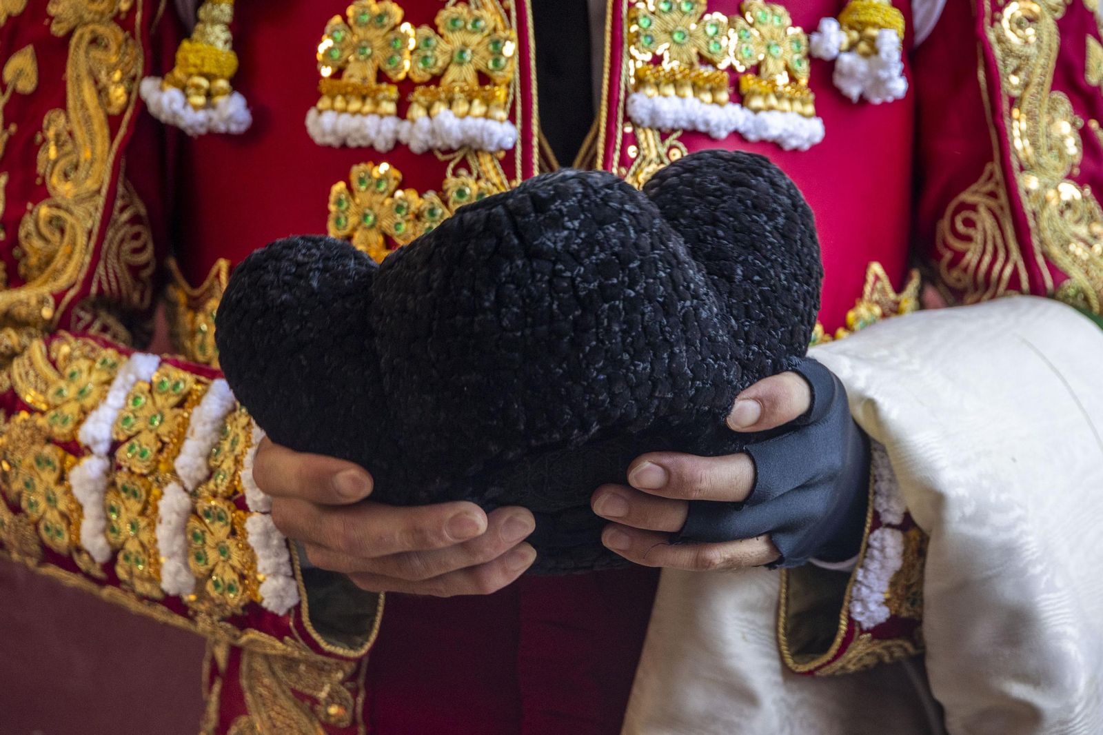 Las imágenes de la corrida de toros en El Puerto: puerta grande para Talavante