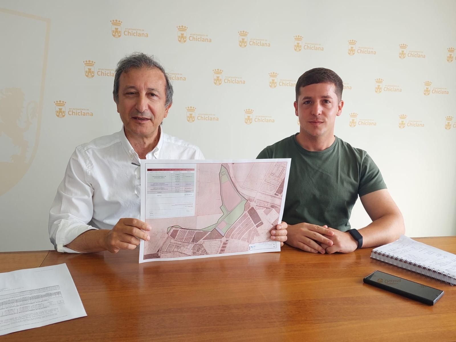 Rodolfo Pérez y José Alberto Cruz, durante la rueda de prensa. Rodolfo Pérez y José Alberto Cruz, durante la rueda de prensa.