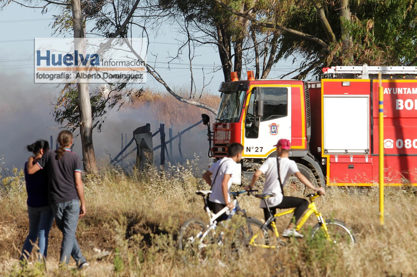 Imágenes del incendio en el asentamiento de las Metas