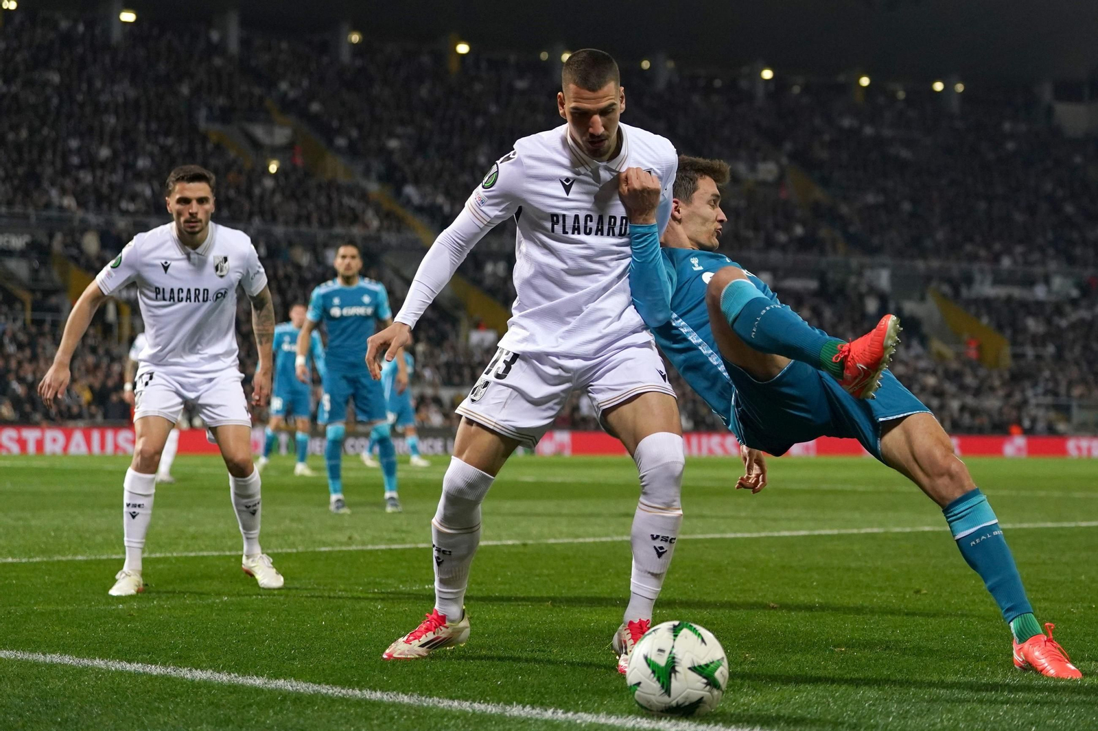 Las mejores fotos del Vitoria Guimaraes-Betis