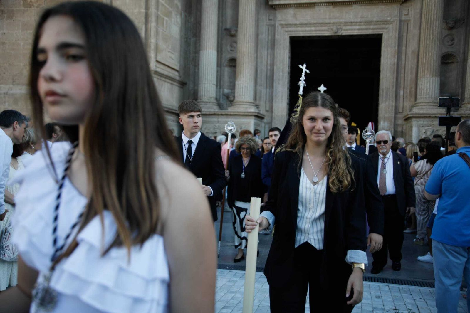 Imágenes de la procesión del Corpus Christi en Almería: así han sido la misa y la posterior marcha por la capital