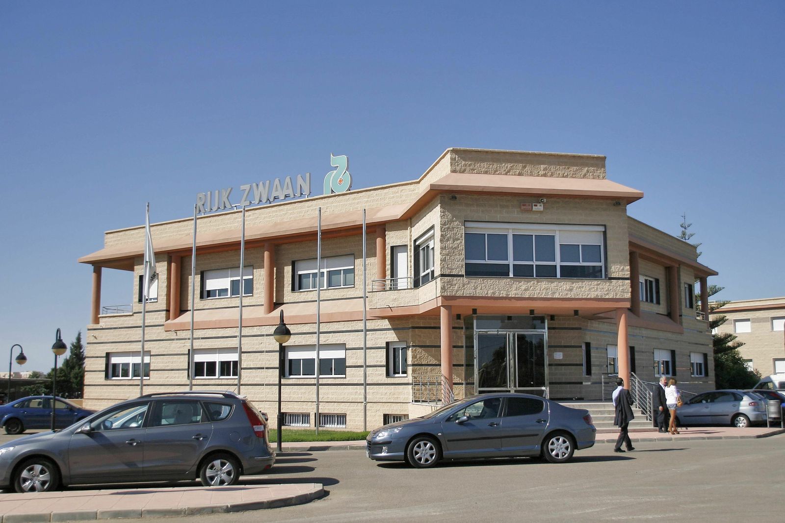 Edificio de Rijk Zwaan, en la carretera del Mamí