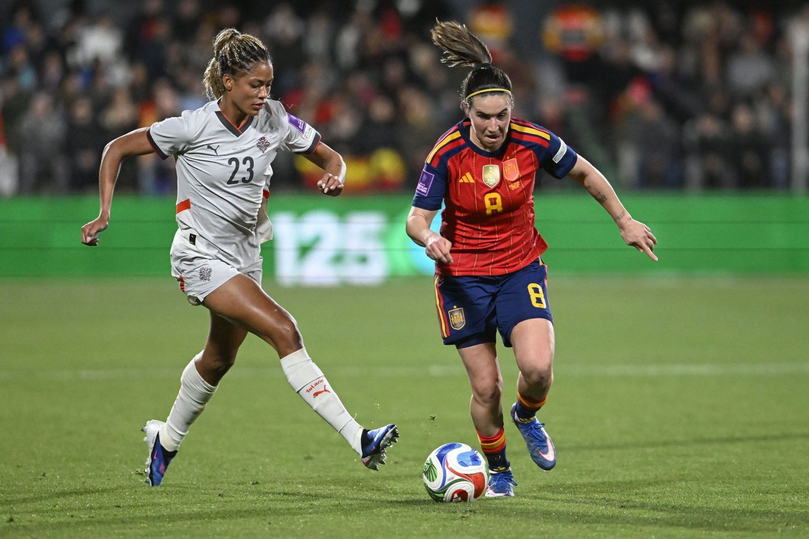 Las fotos del España-Islandia de fútbol femenino
