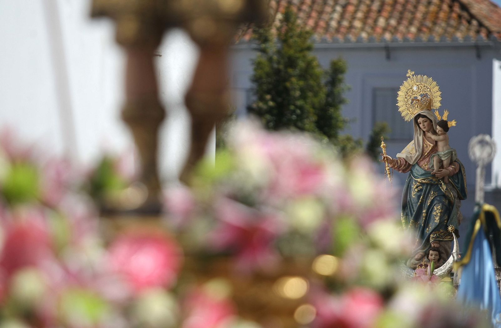 Procesión de San Isidro Labrador y la Virgen del Rosario en Los Barrios