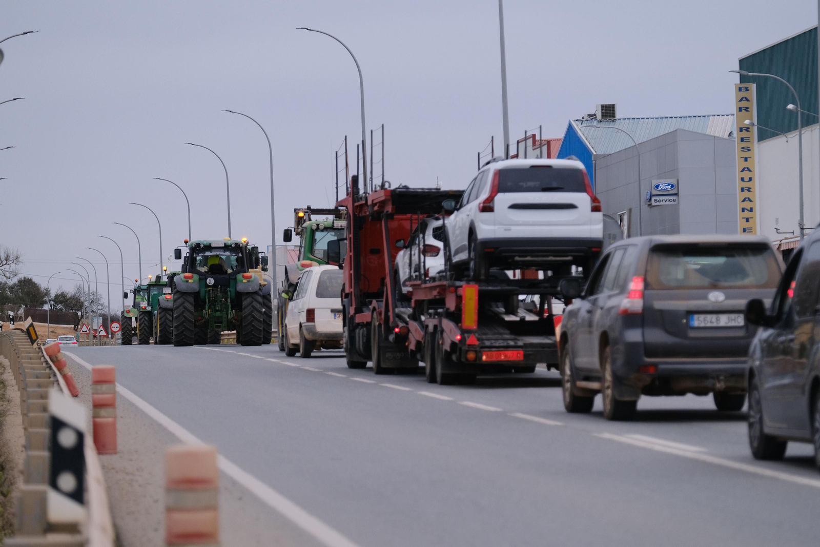 La jornada de protesta de los agricultores en Antequera, en fotos