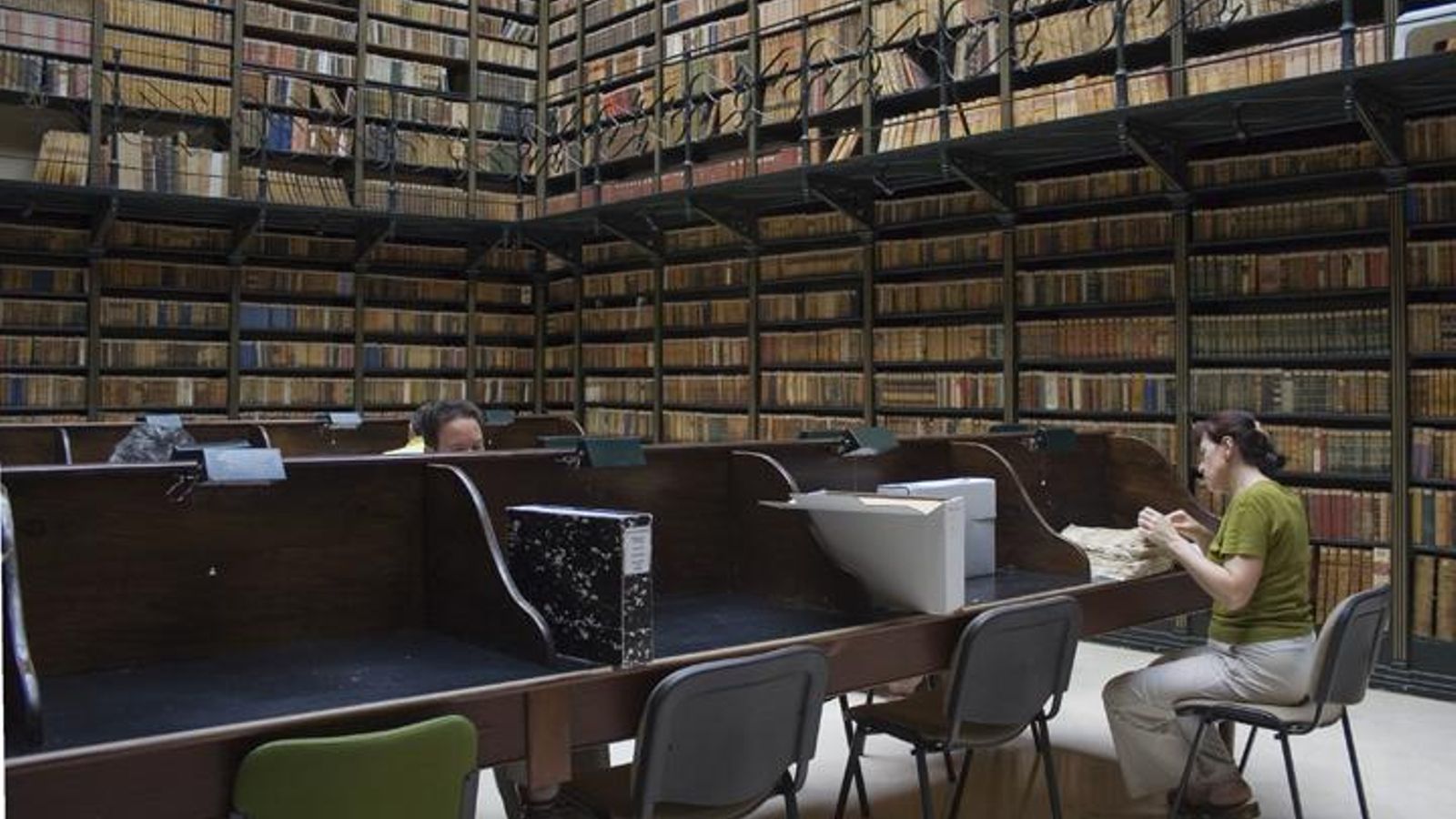 Biblioteca Pública Municipal de Jerez de la Frontera /  Plaza General Primo de Rivera 7-8