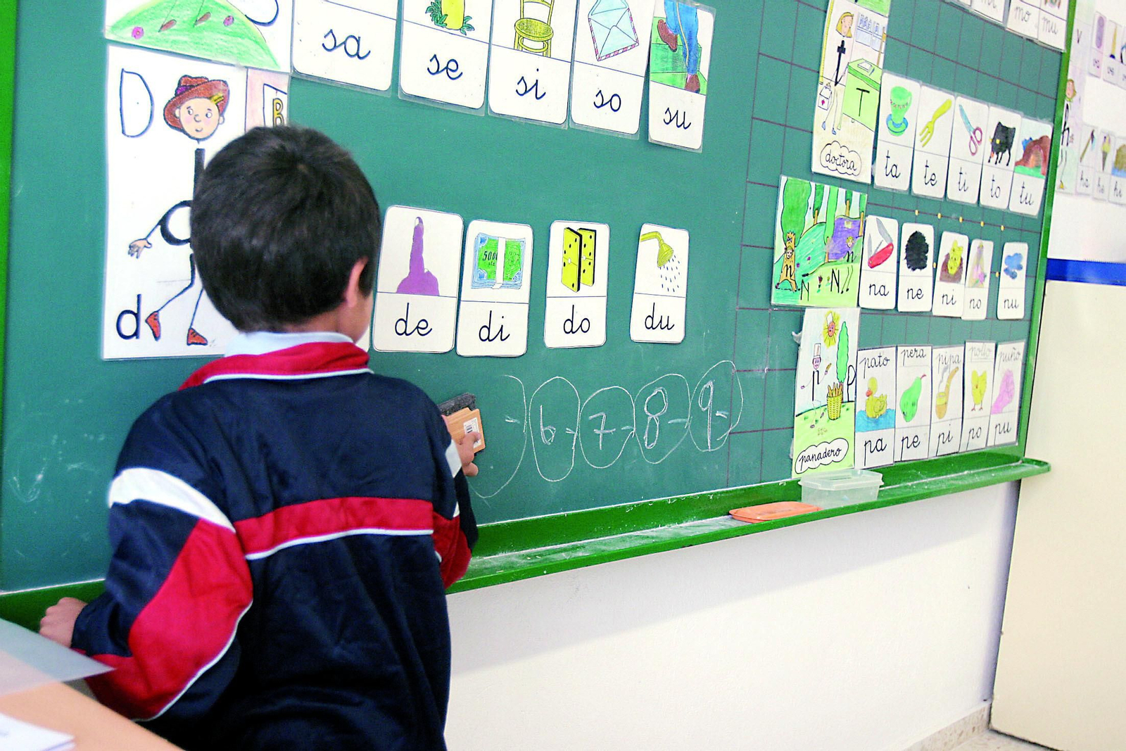 Pizarra en una clase de Infantil.