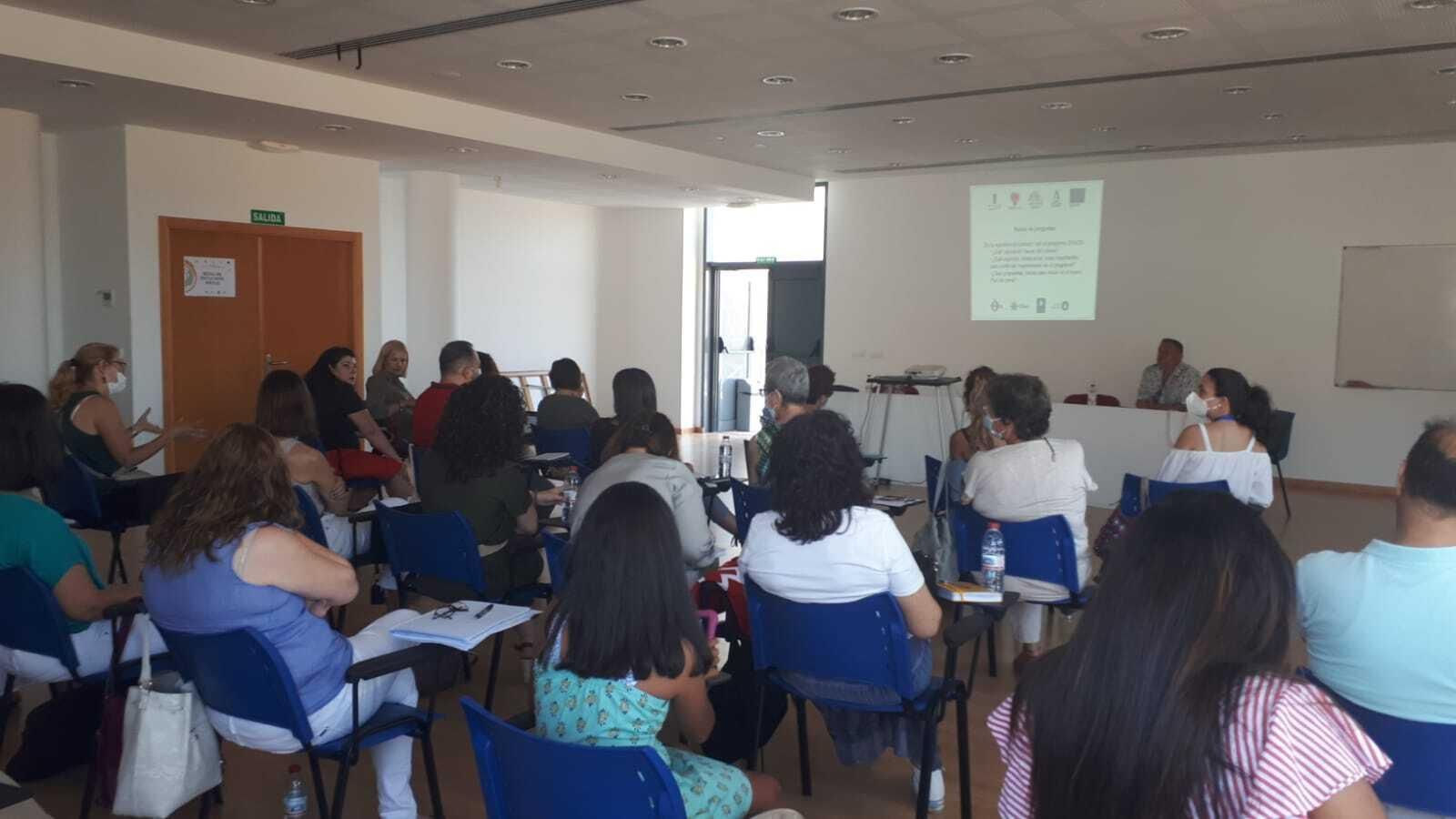 Momento de una de las mesas de debate.