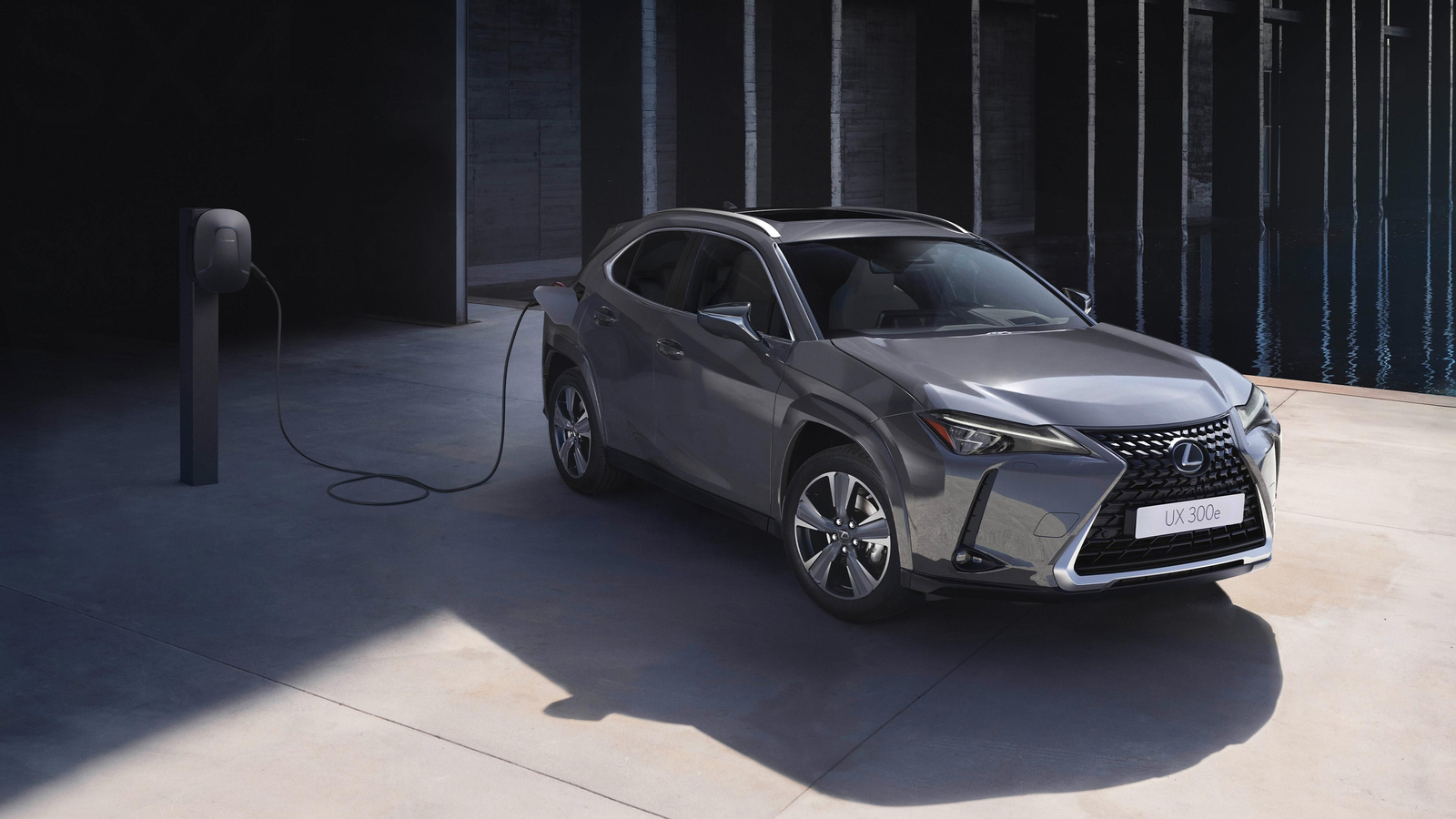 El crossover compacto eléctrico de Lexus, el UX 300e, con 450 km de autonomía