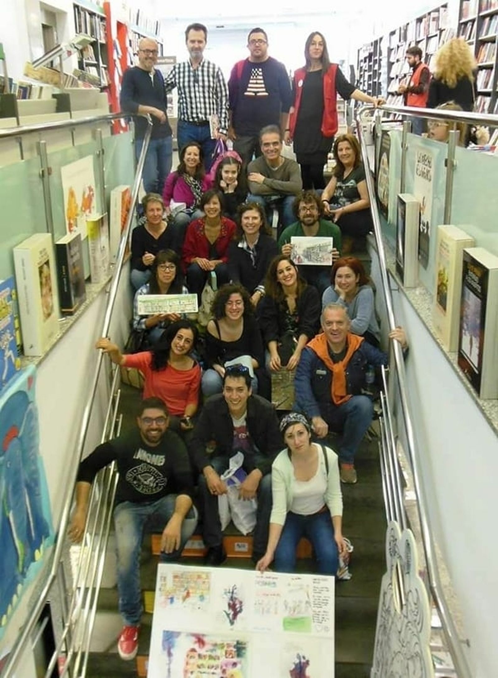 Parte de los artistas que participan en esta joya pictórica.