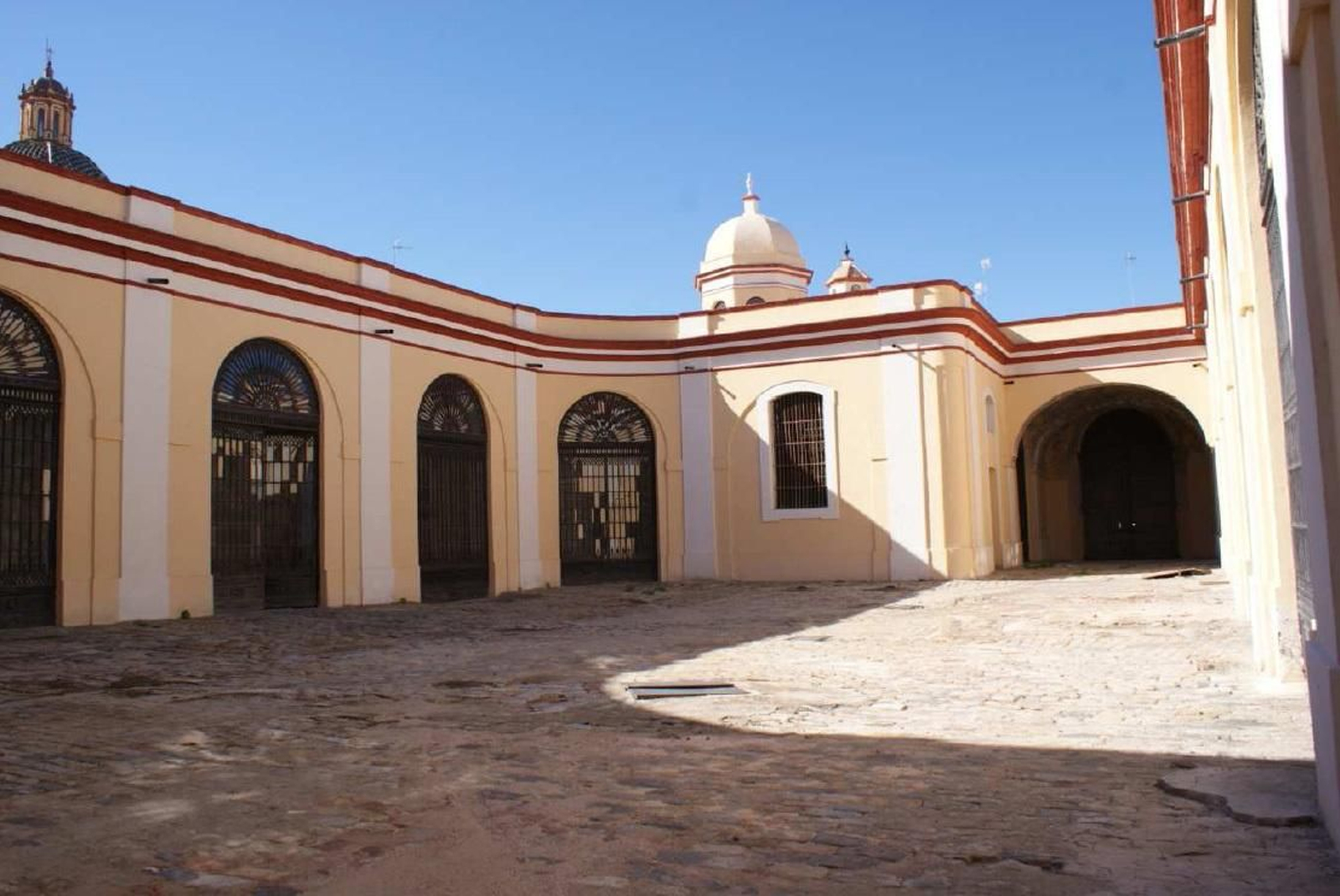 Vista general del patio conocido como Taller de Herramientas.