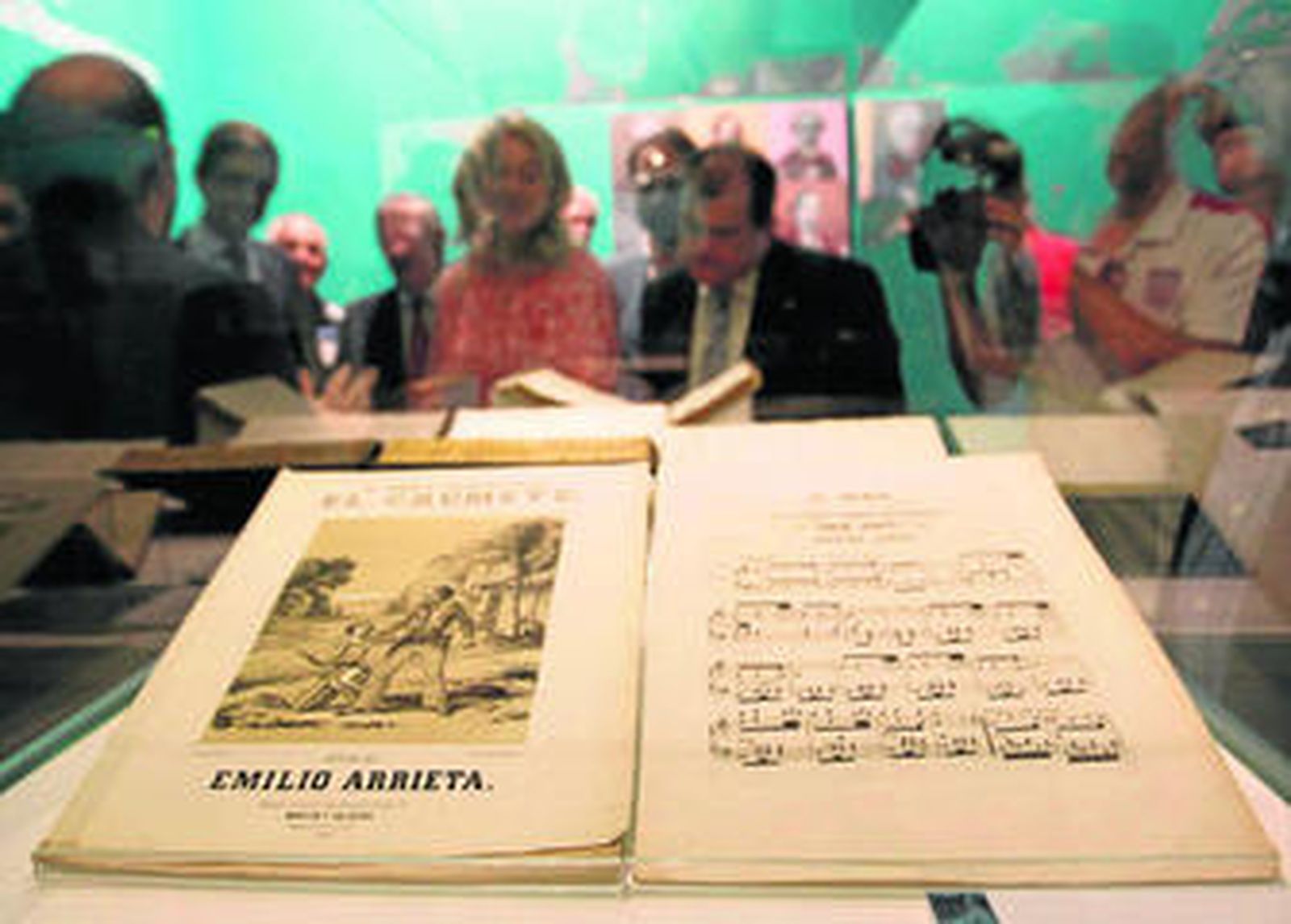 Primeros pasos para el montaje del escenario de la obra Il Trovatore