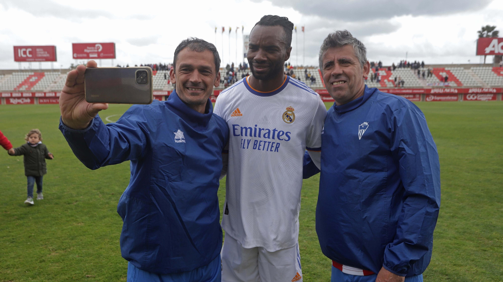 La mejores fotos del Algeciras - Real Madrid veteranos