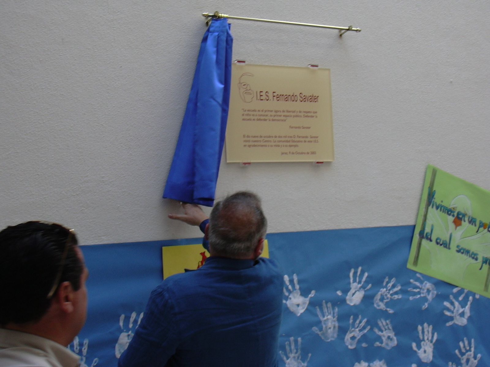 Fernando Savater, inaugurando el centro.