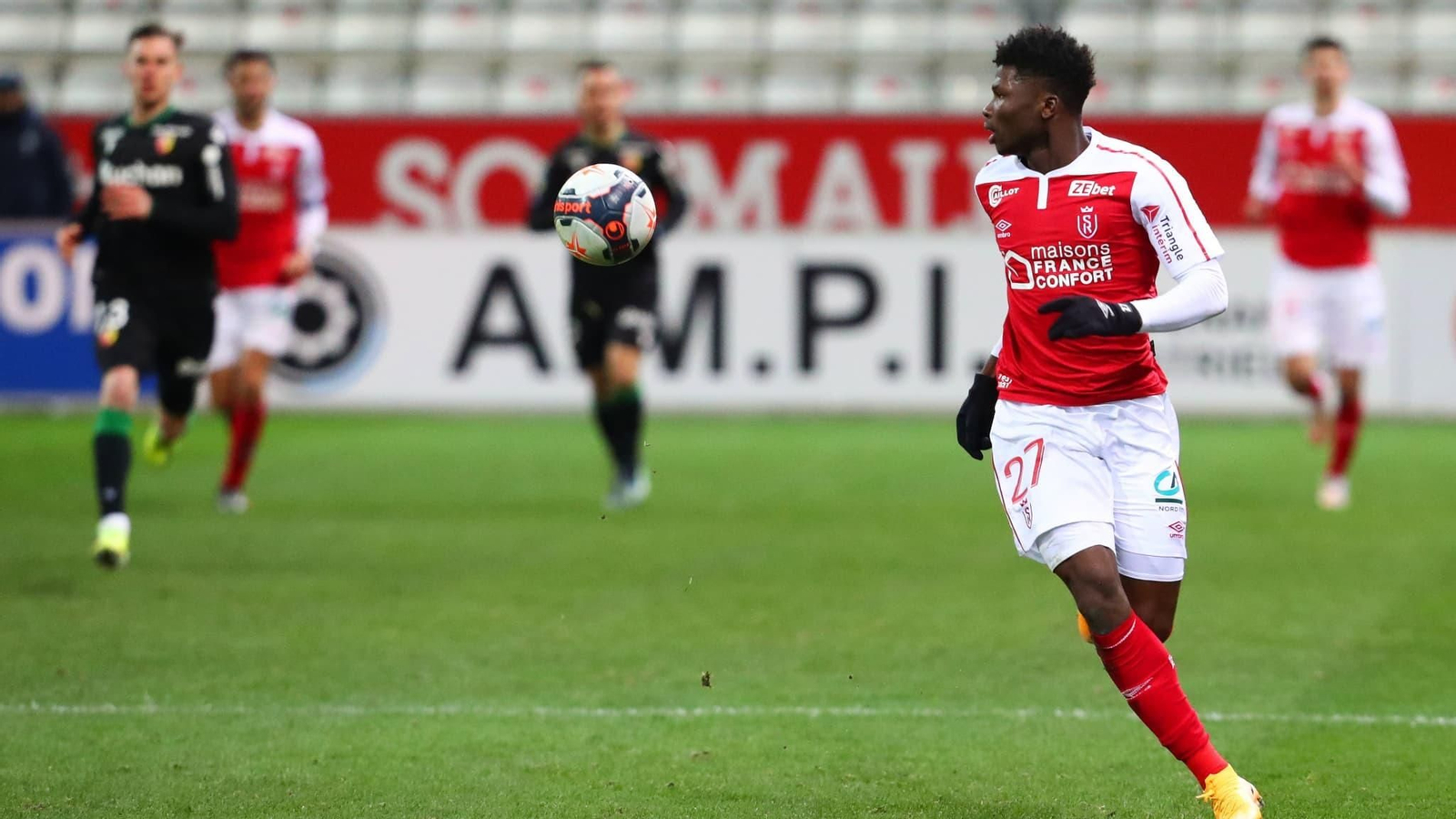 El ariete maliense, durante un encuentro con el Reims