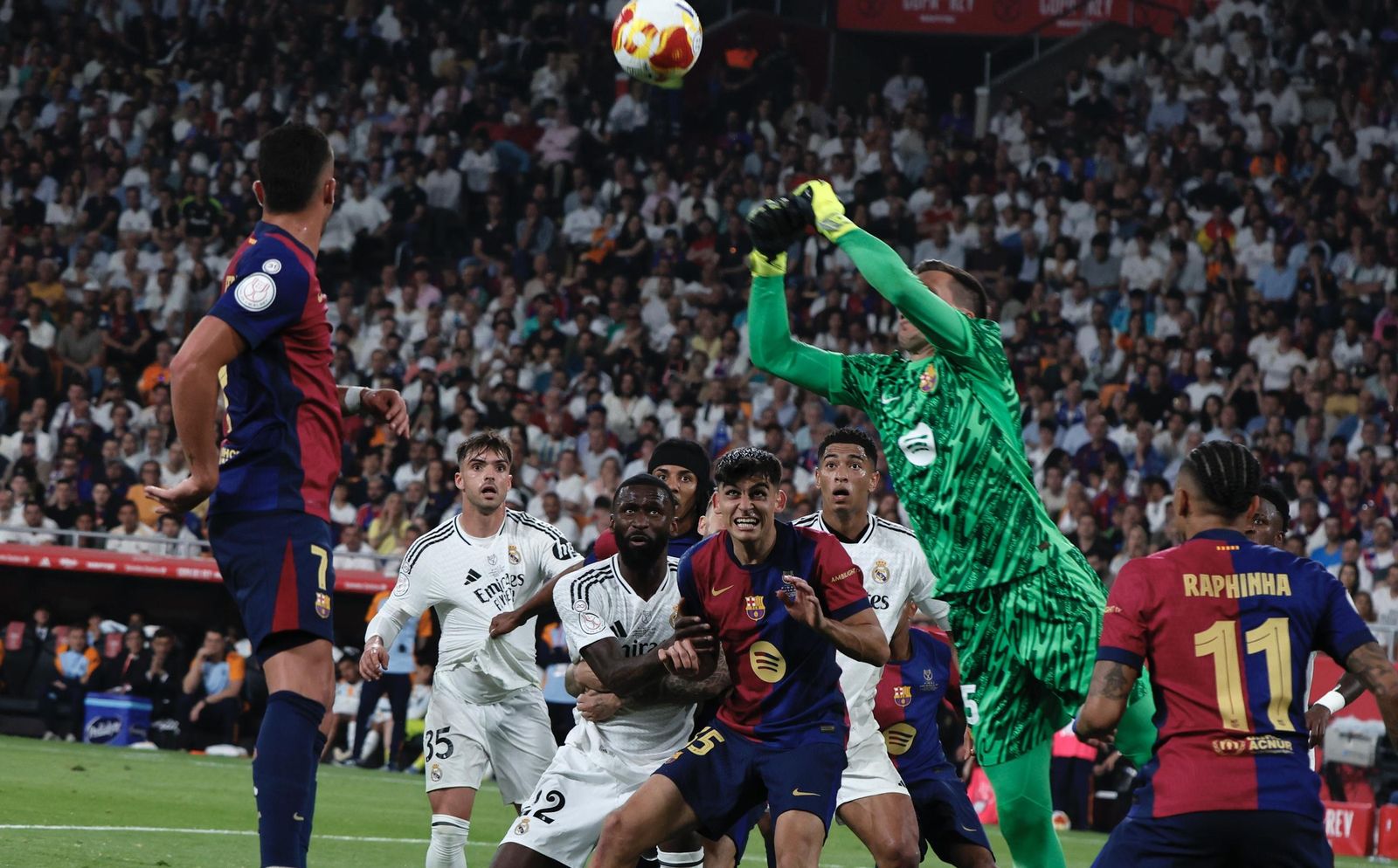 Las imágenes del FC Barcelona - Real Madrid de la Copa del Rey 2025