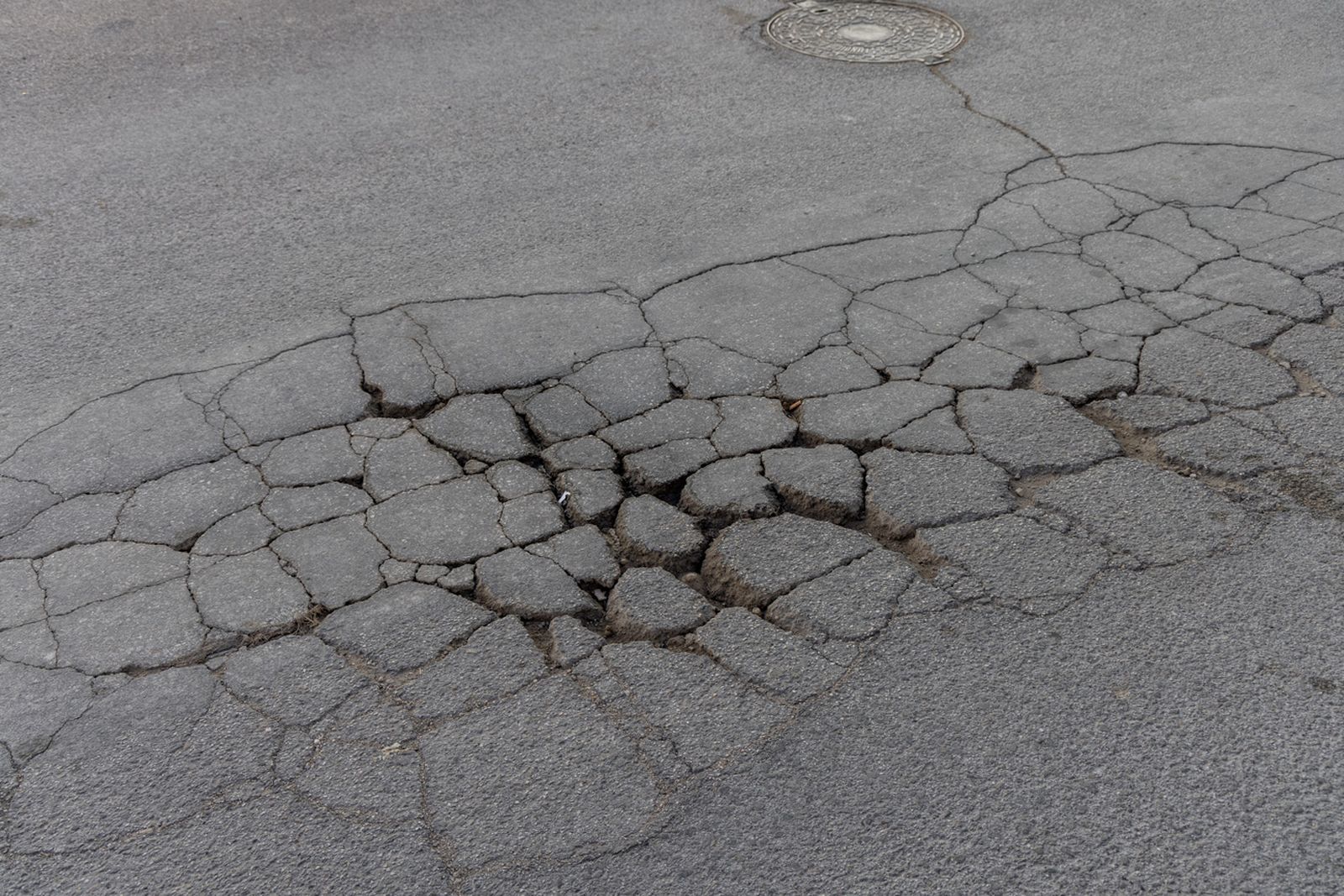 El estado de deterioro del polígono de Los Olivares