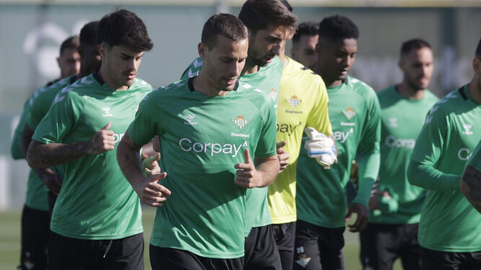 Canales, en un entrenamiento reciente en la ciudad deportiva del conjunto verdiblanco.