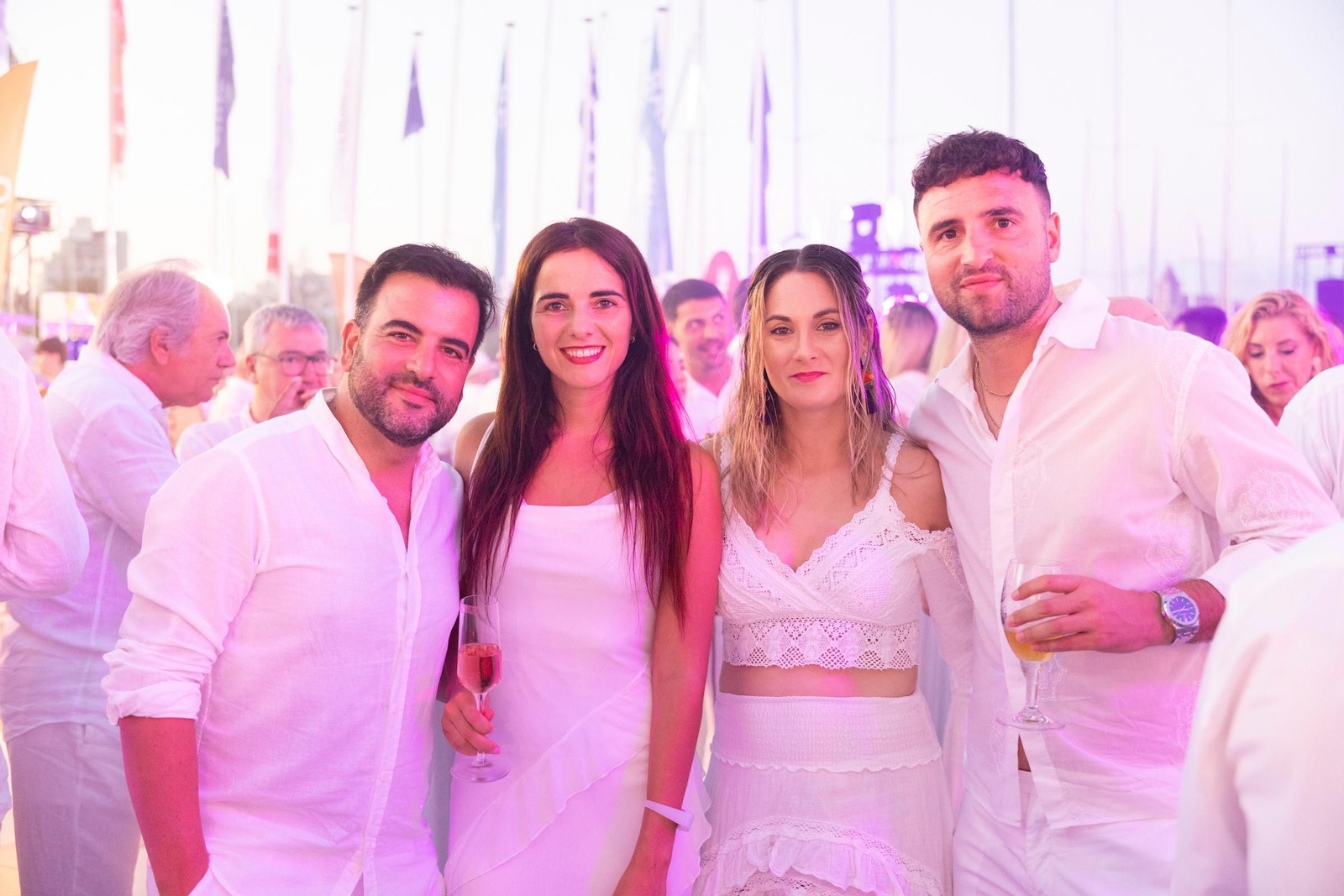 Búscate en el Cóctel de Blanco de la Copa del Rey Mapfre de vela