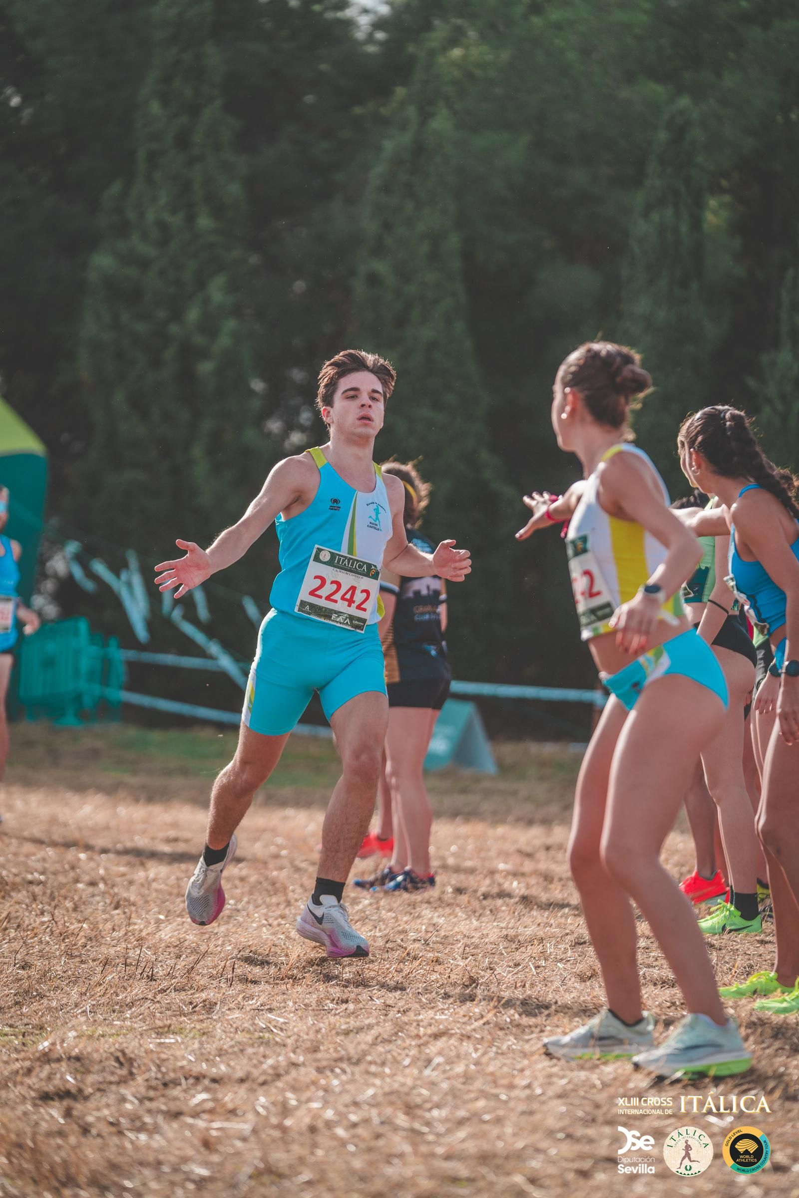 Búscate en las fotos del Cross de Itálica 2025 | 3