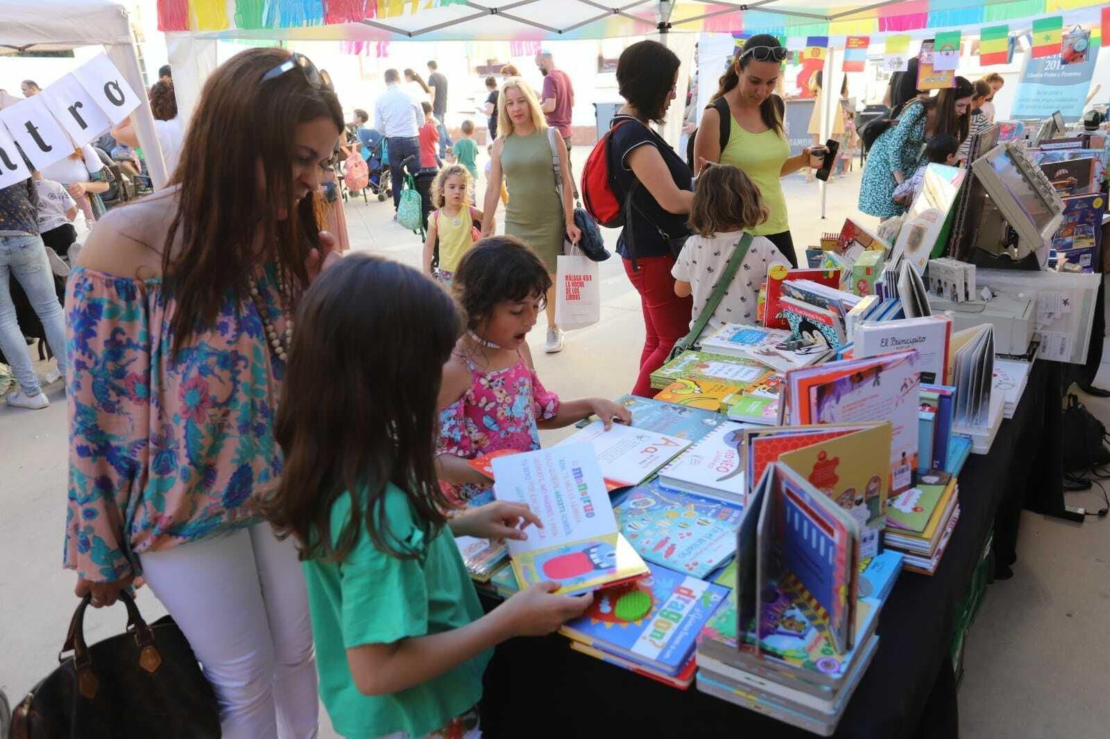 La Noche de los Libros de la Térmica, en fotos
