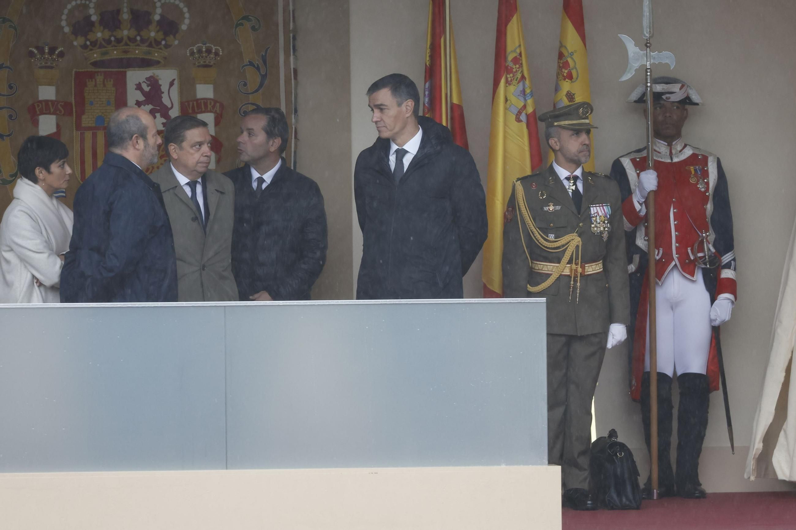 El desfile militar del Día de la Hispanidad, en imágenes