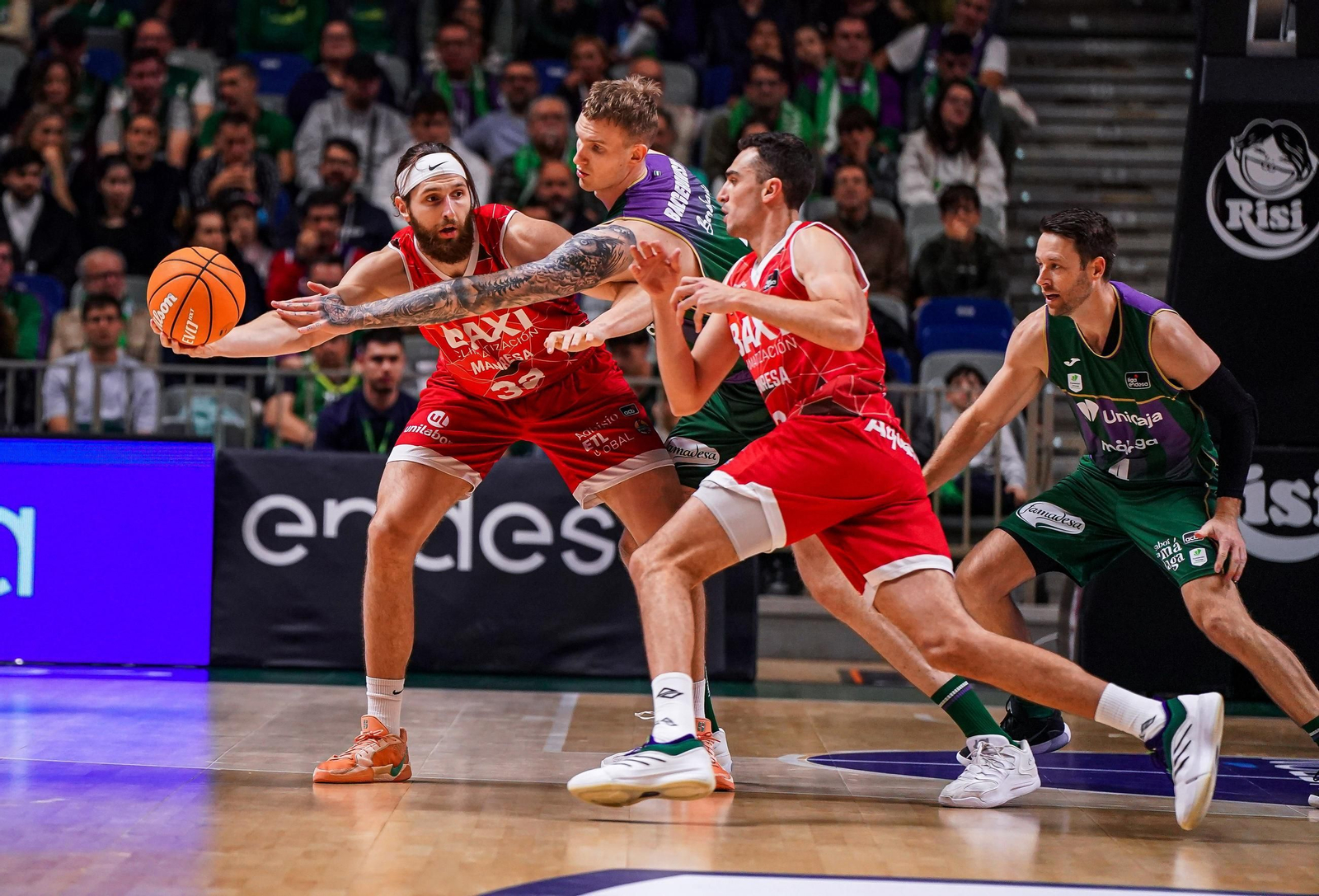 El Unicaja-Baxi Manresa, en fotos