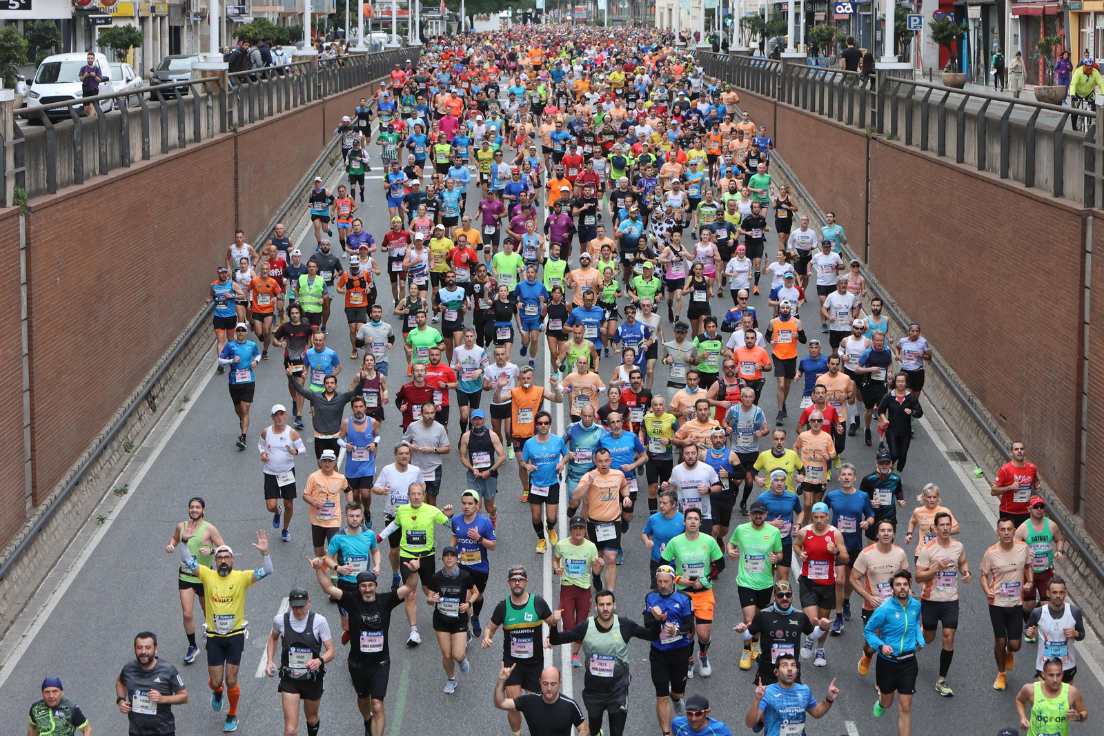 Búscate en la maratón de Sevilla 08