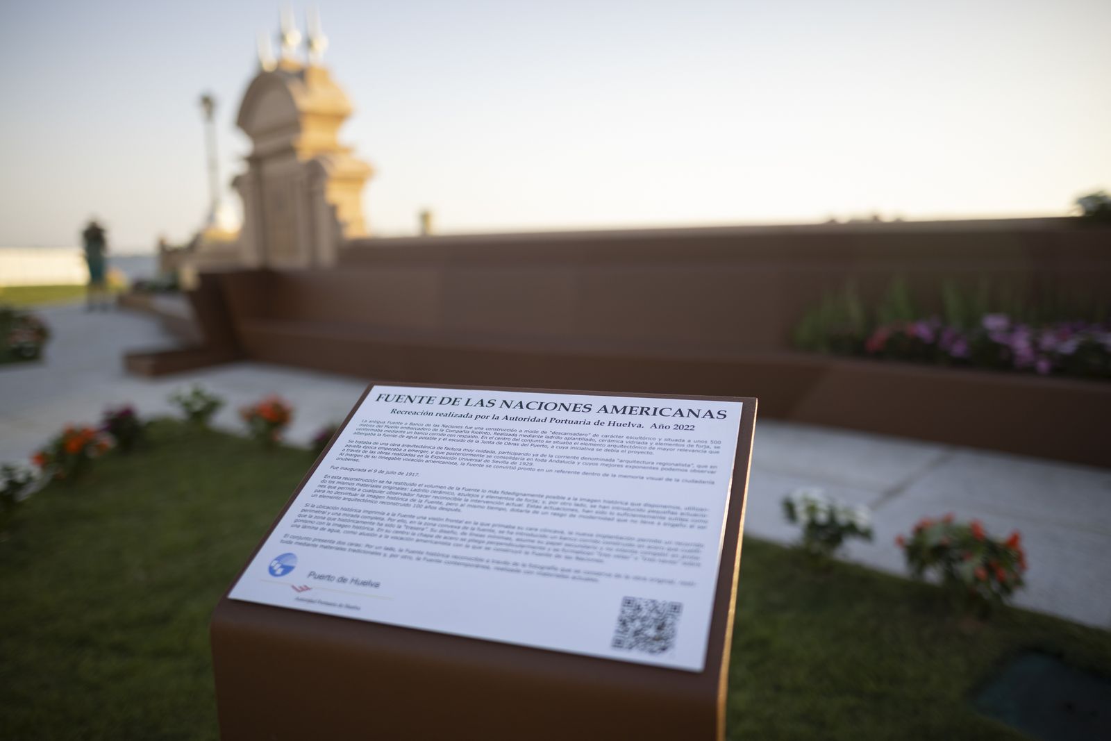 Imágenes de la inauguración De la Fuente de las Naciones en el Paseo de la Ría
