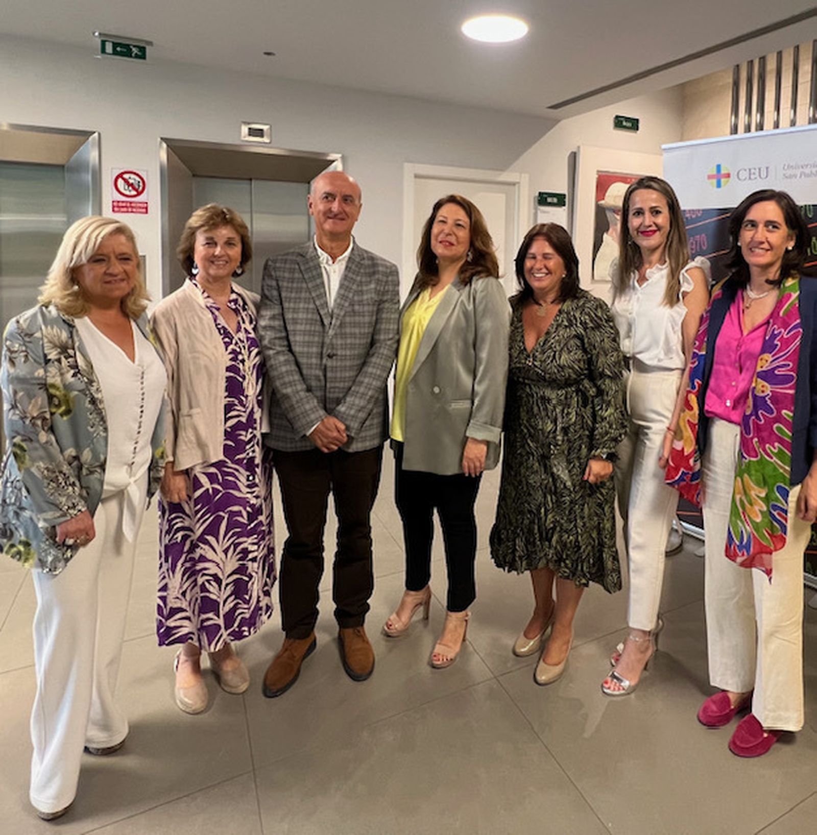 Moreno Bonilla clausura la jornada 'Agua, agricultura y sostenibilidad' en Sevilla