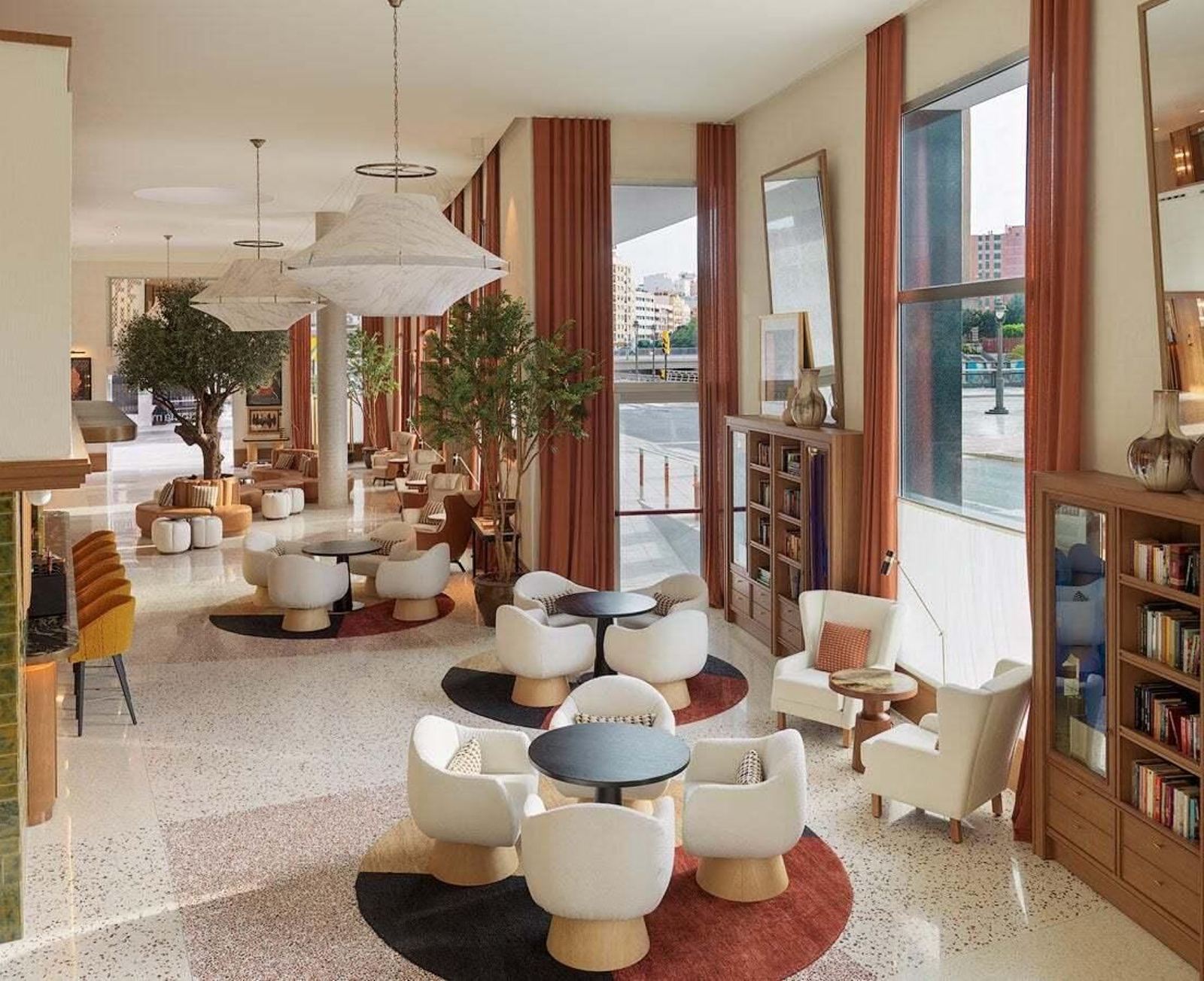 El lobby del hotel H10 Croma de Málaga capital.