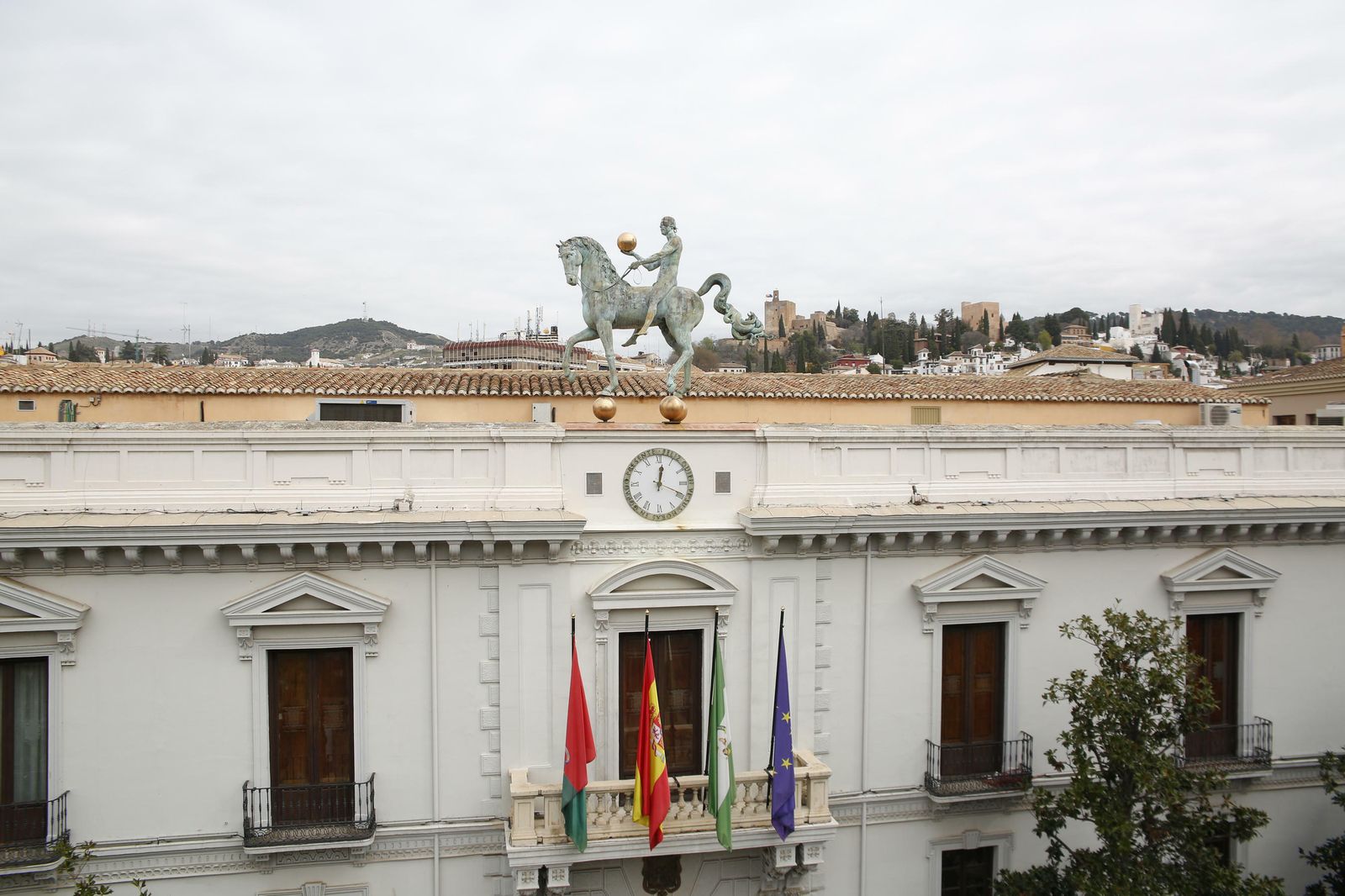 La normativa de la comisión de contratos del Ayuntamiento pone freno a las ‘puertas giratorias’