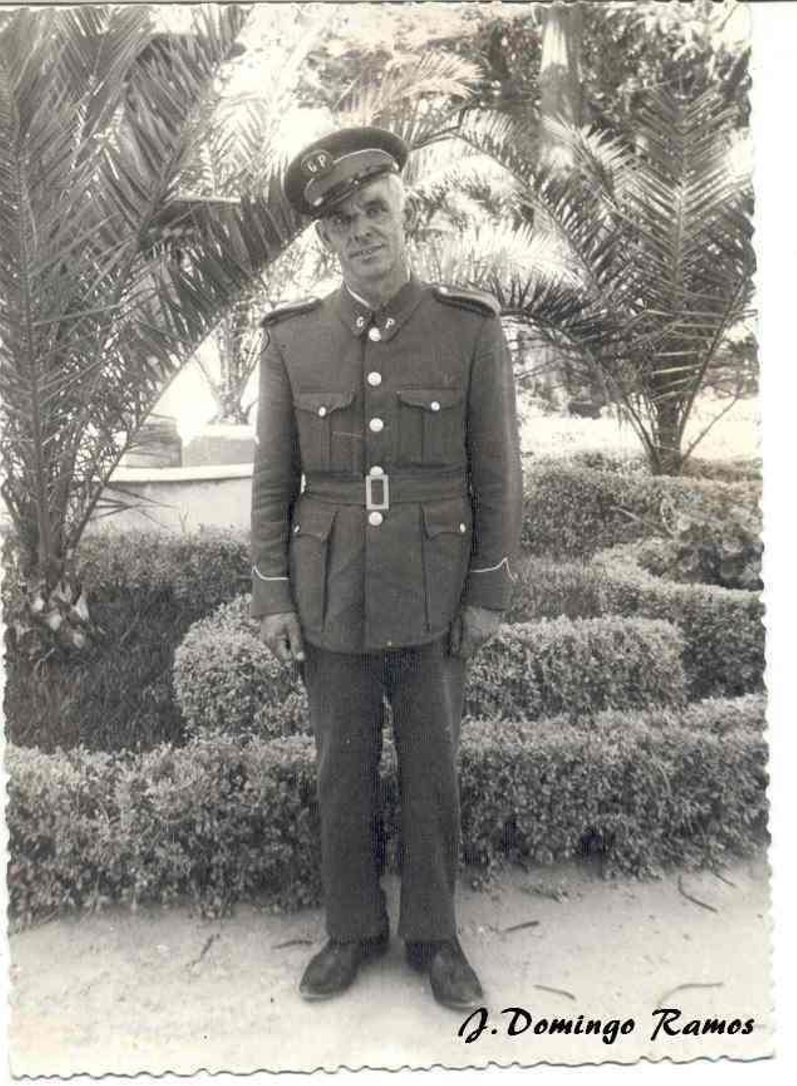 Benitez, guarda de los Jardines Saccones, 1960