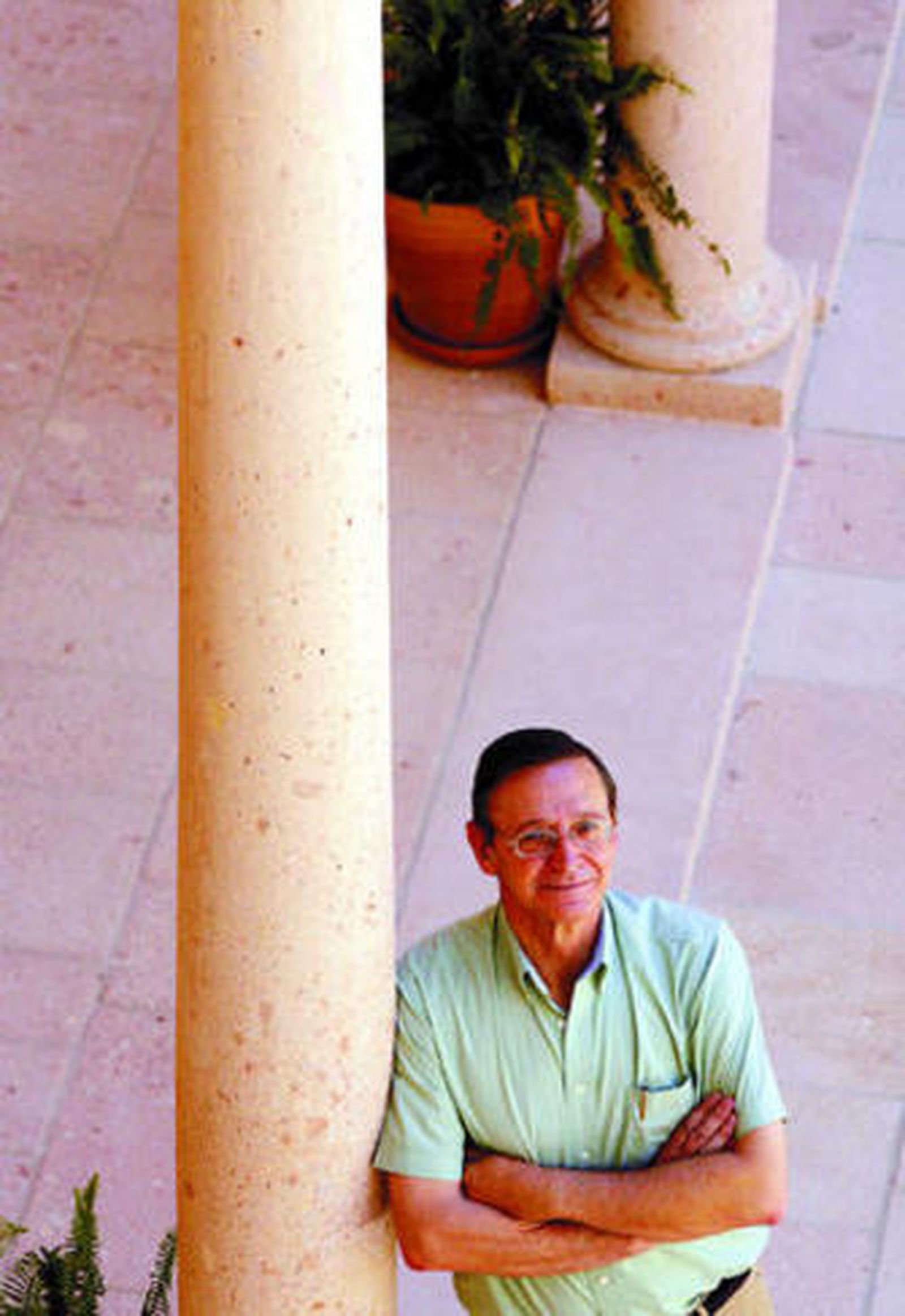 El catedrático de Derecho Constitucional Alejandro Rodríguez Carrión.