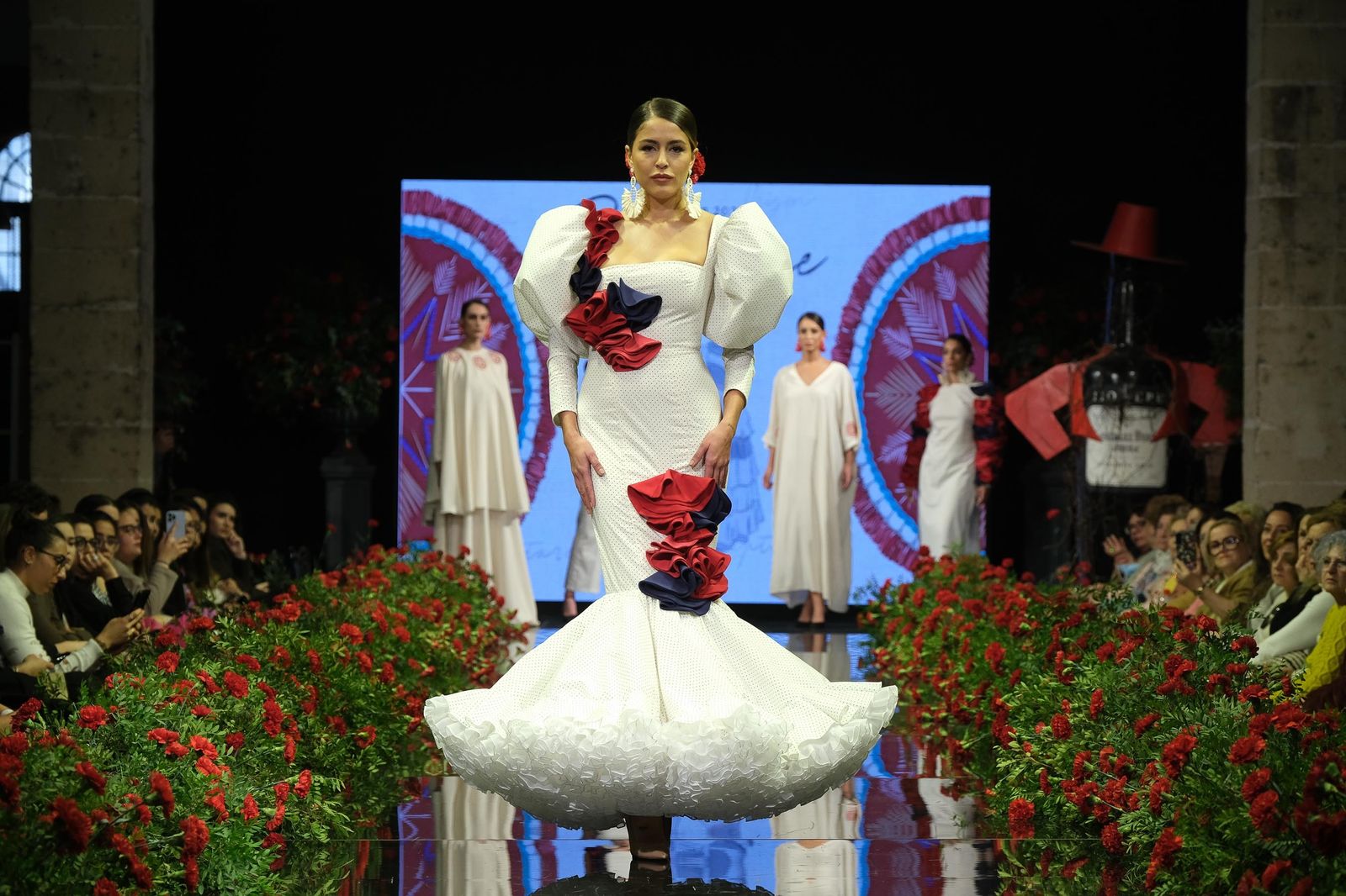 Desfile de Juan Saavedra en la Pasarela Flamenca Jerez Tío Pepe 2023