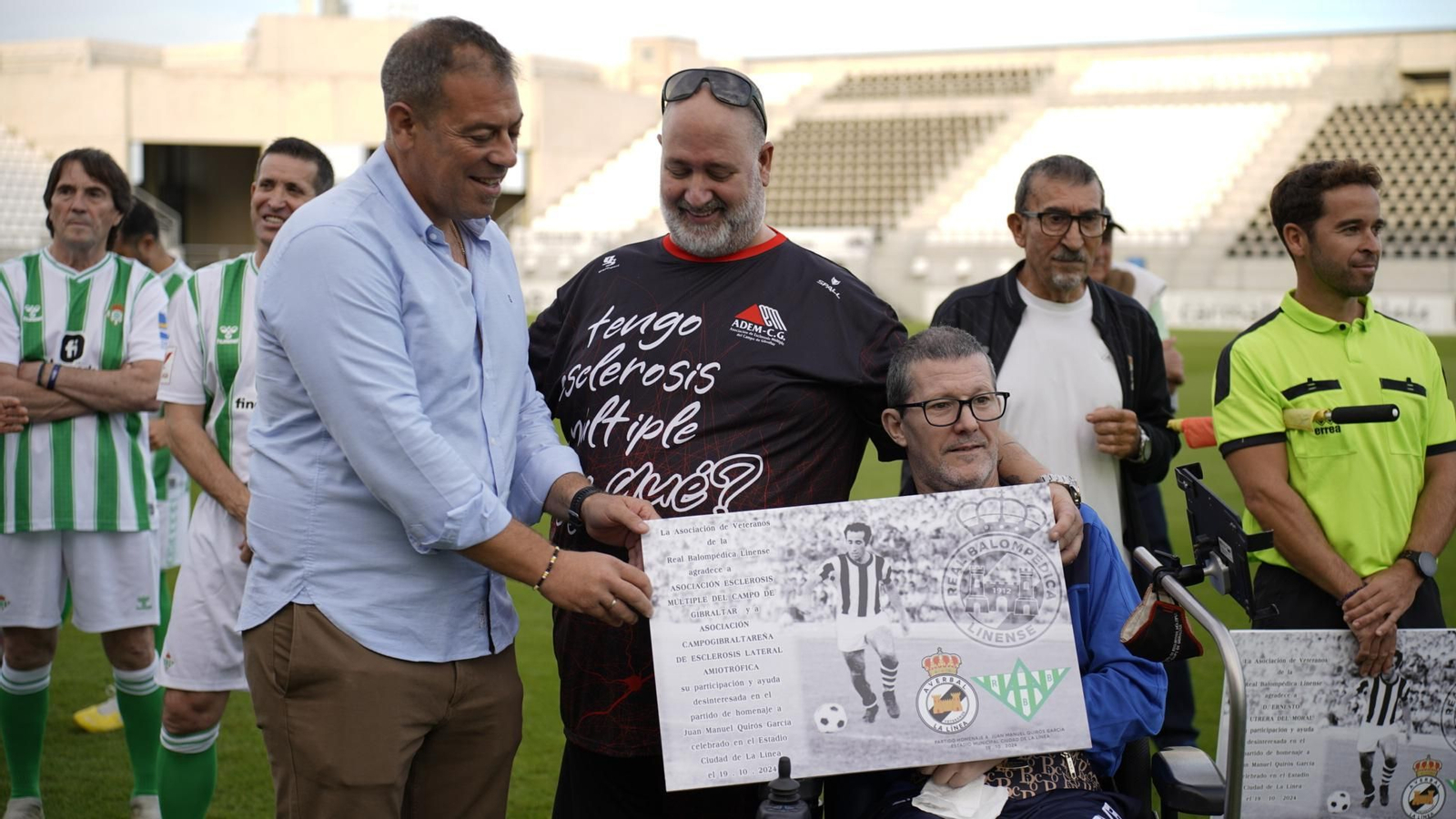 Las fotos del homenaje a Juan Manuel Quirós en La Línea